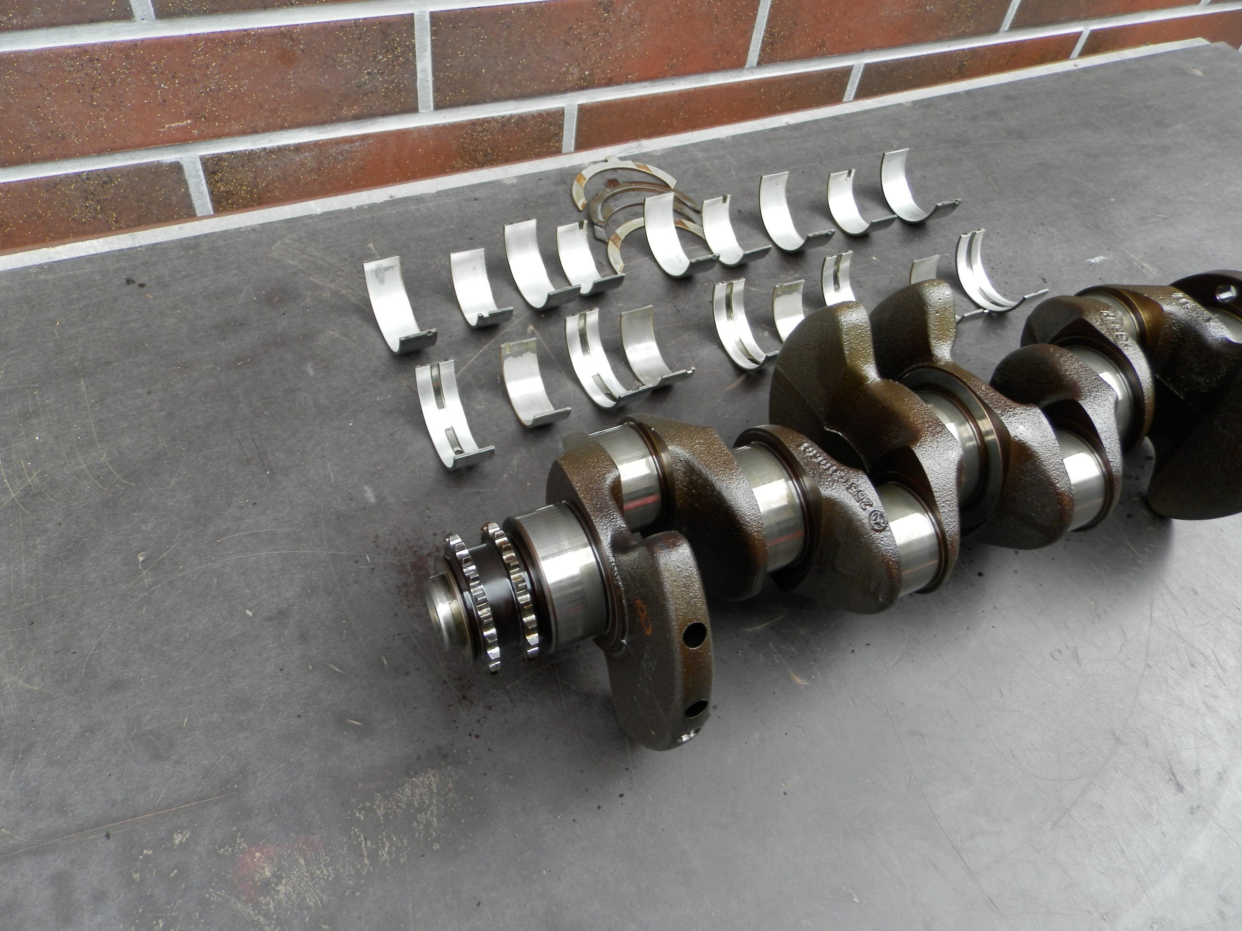 Kampiakseli 2660310601 Mercedes W169 W245 1.5 8V 266.920