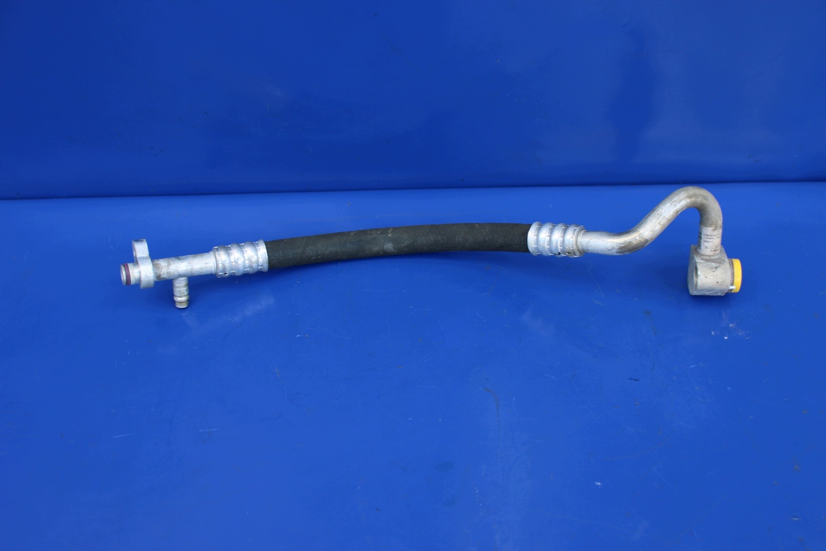 Ilmastointiputki Mercedes W207 C207 A2048302216 image 2