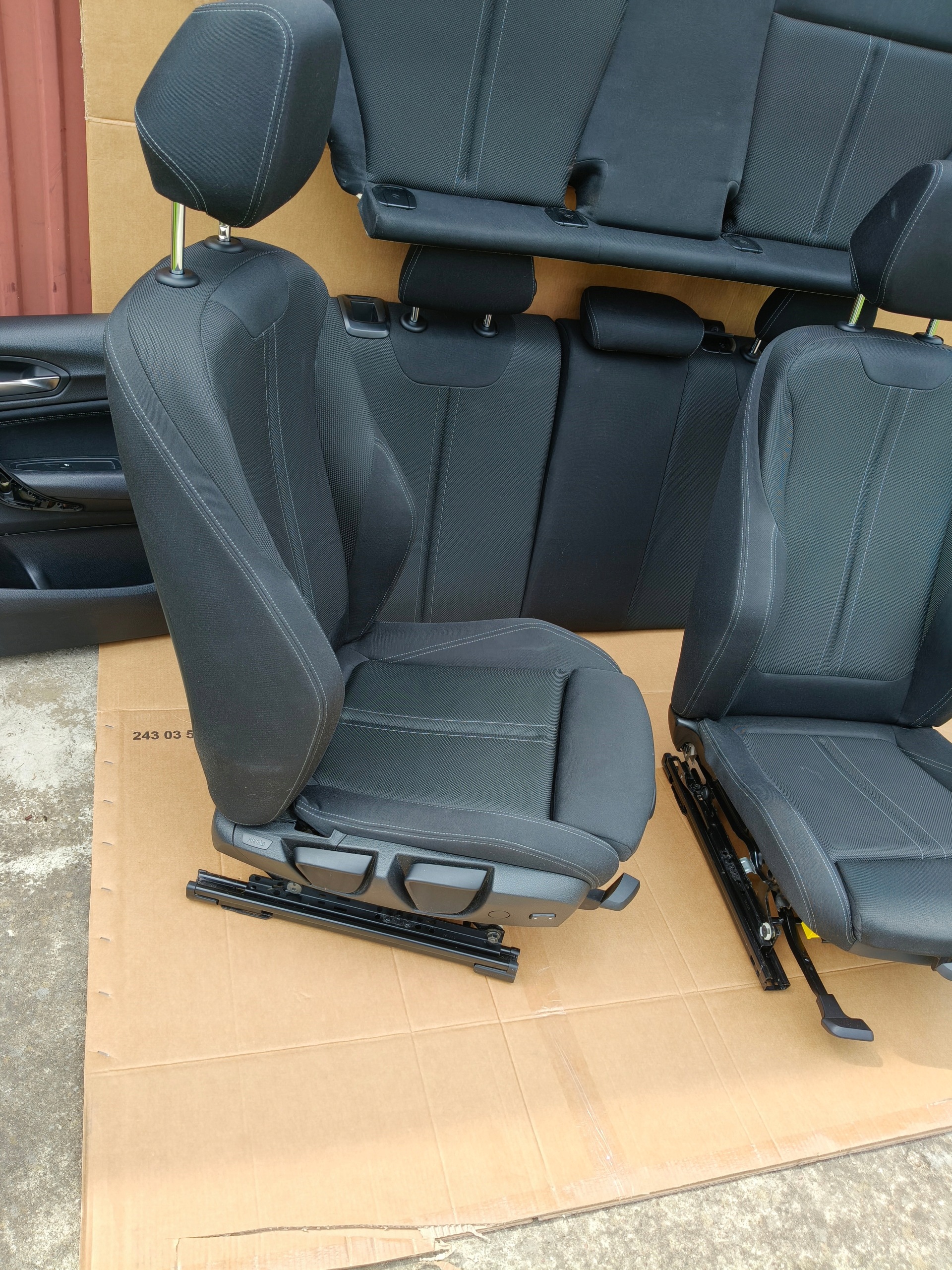 BMW F20 Lift Sportsitze Vordersitze OEM 863679 image 4