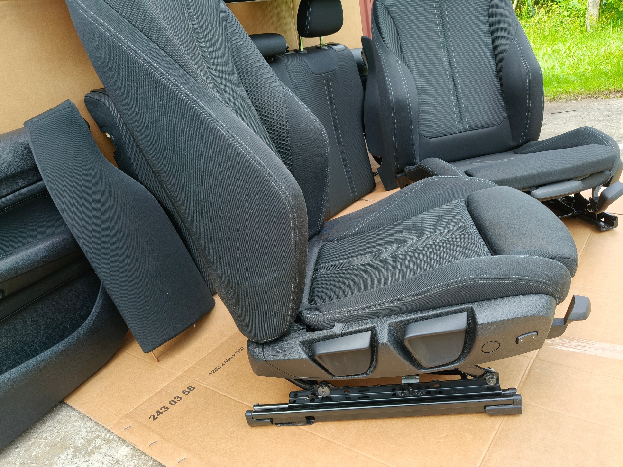 BMW F20 Lift Sportsitze Vordersitze OEM 863679 image 5