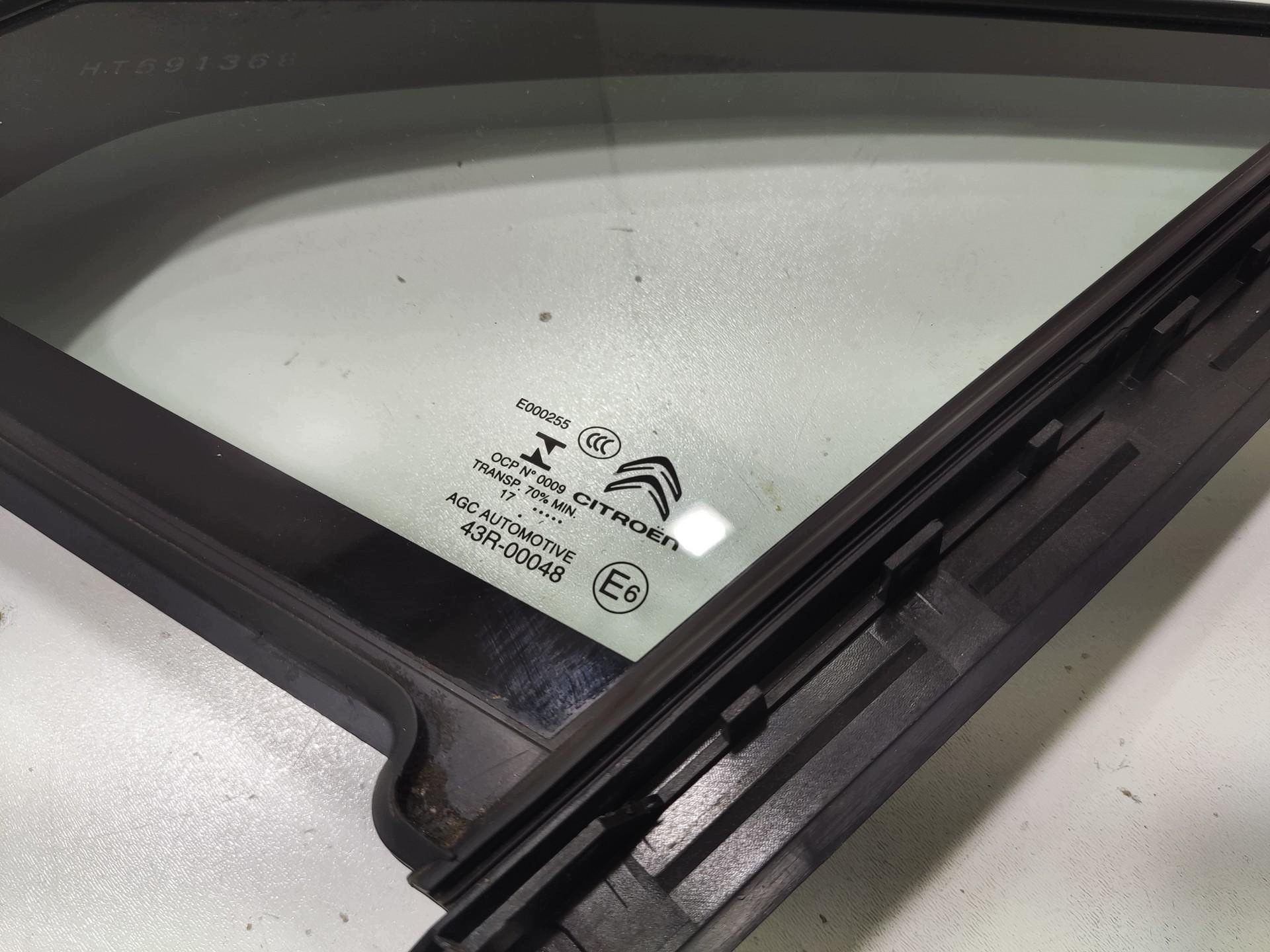 Seitenscheibe links vorne Citroen C3 III 9813154880 image 3