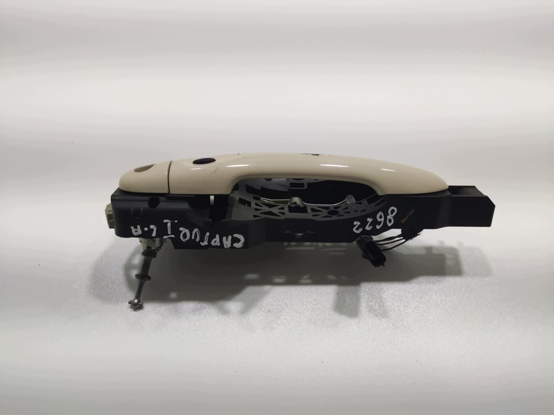 Vänster framdörrhandtag Keyless Renault Captur I 2013-2019 image 3