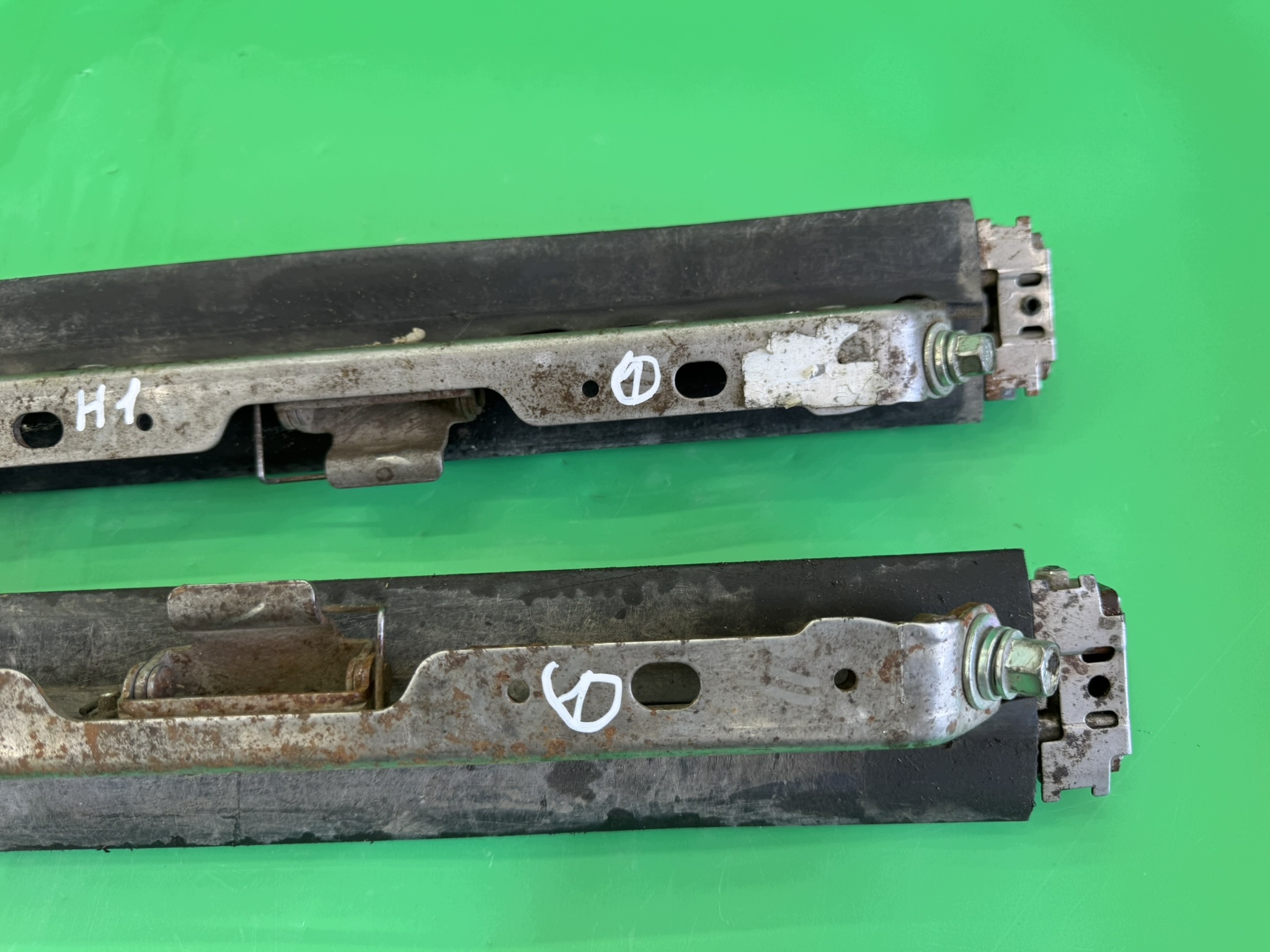 Guide Sedile Seconda Fila Hyundai H1 II 07-