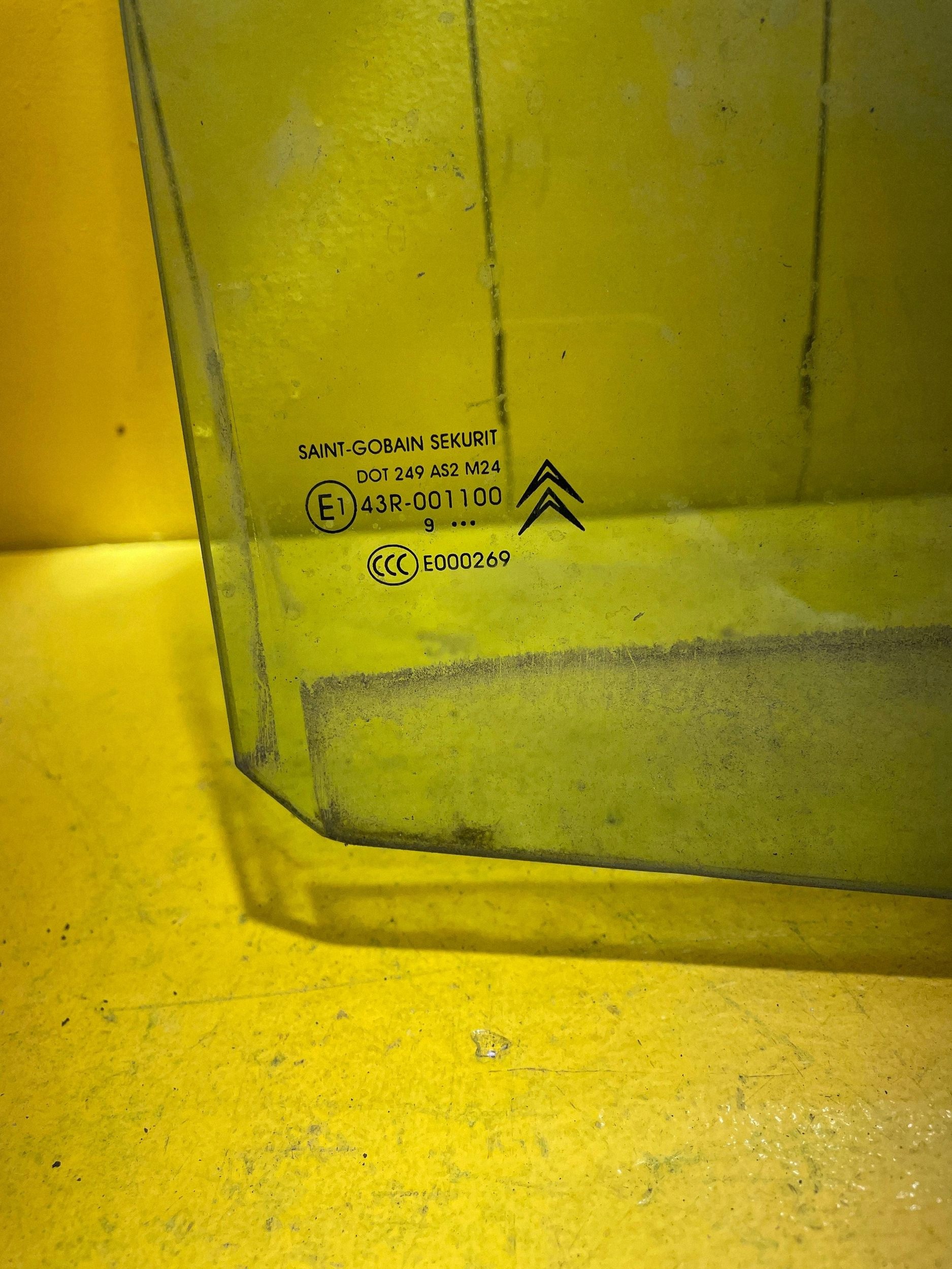 Vidro da Porta Traseira Esquerda Citroen C4 Picasso YBV21523 image 5