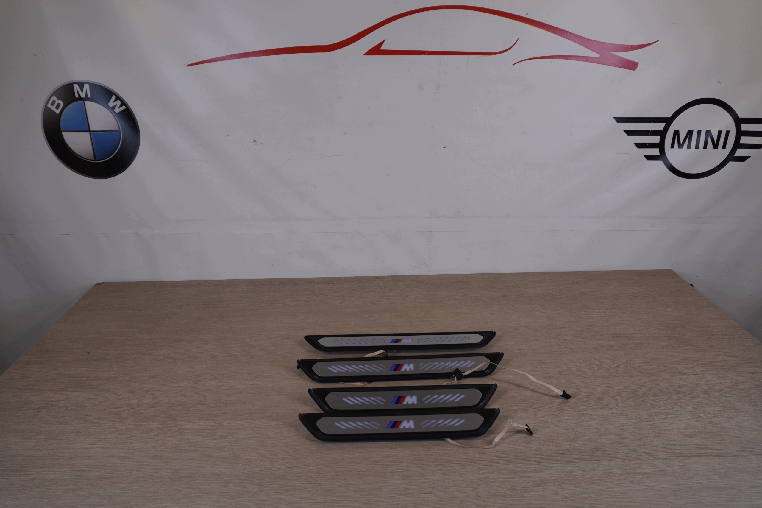 Soleiras LED BMW G45 G48 Usadas OEM 8087303 image 2