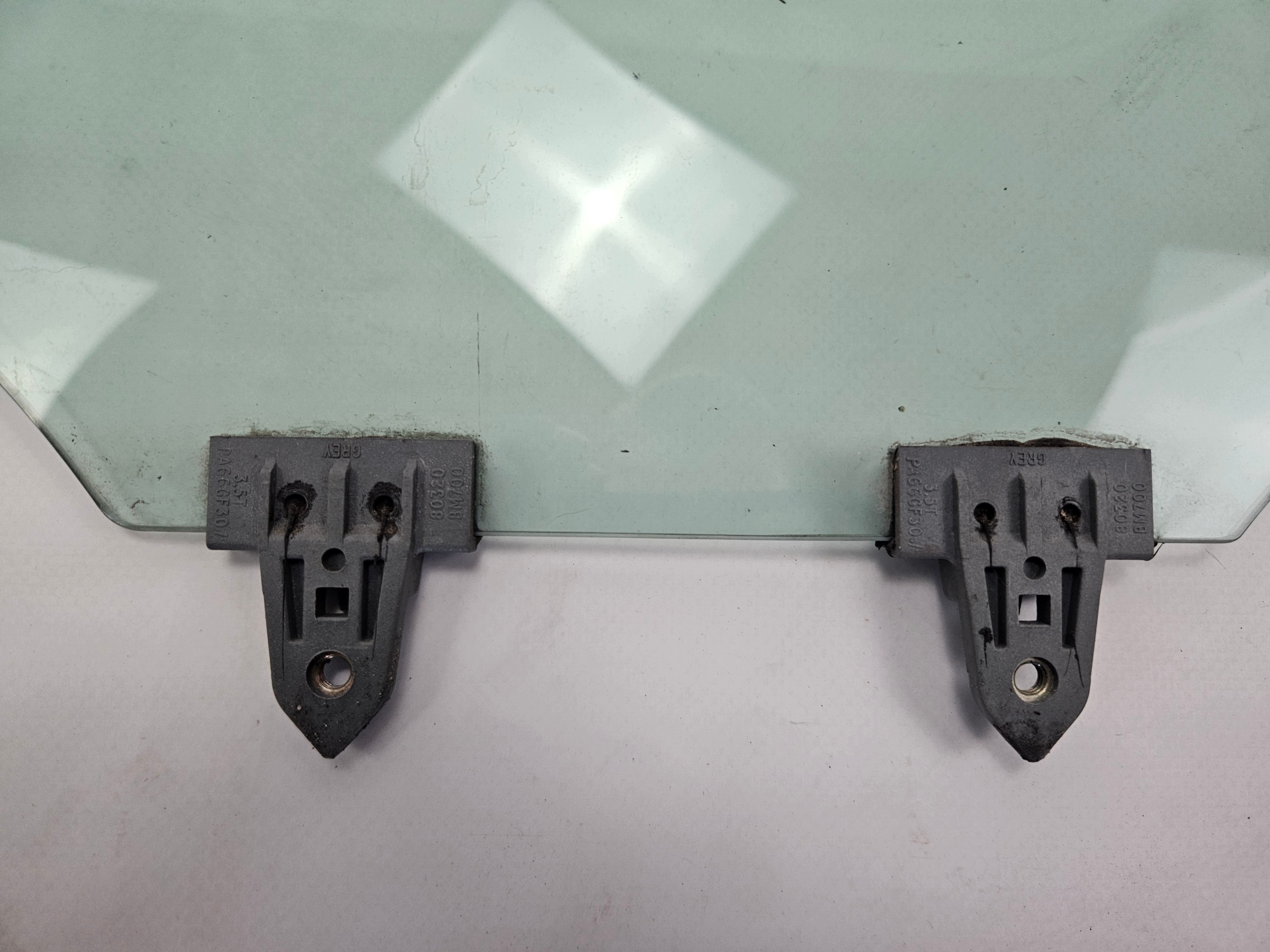 Vidro Porta Dianteira Esquerda Nissan Micra K12 2003-2010 image 3