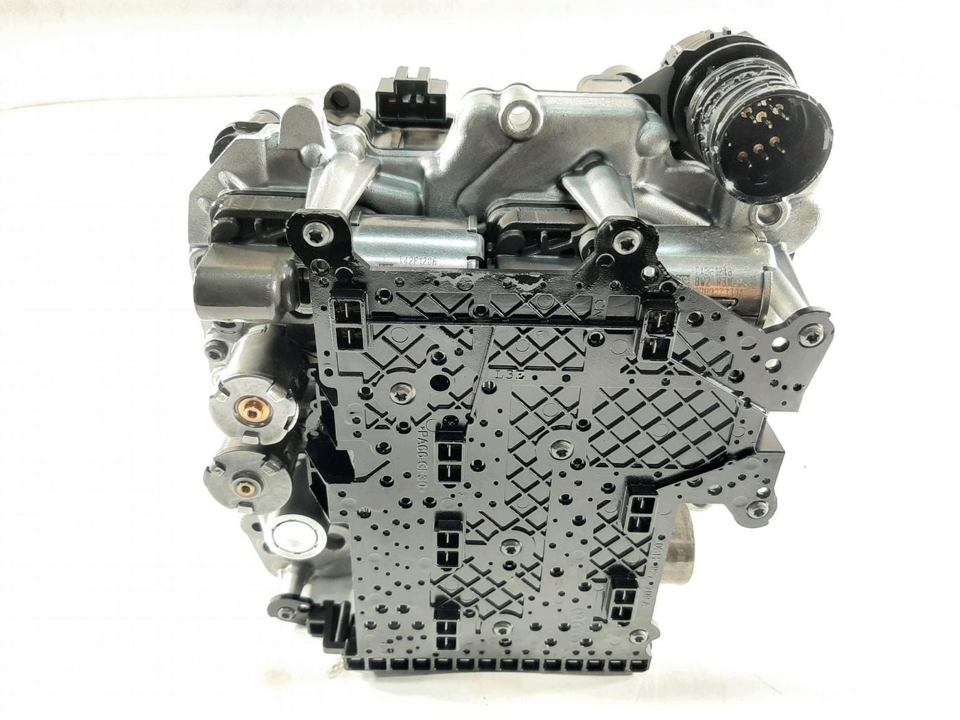 Audi A3 2.0 TFSI DSG -mekatroniikka 0DE927711B image 7