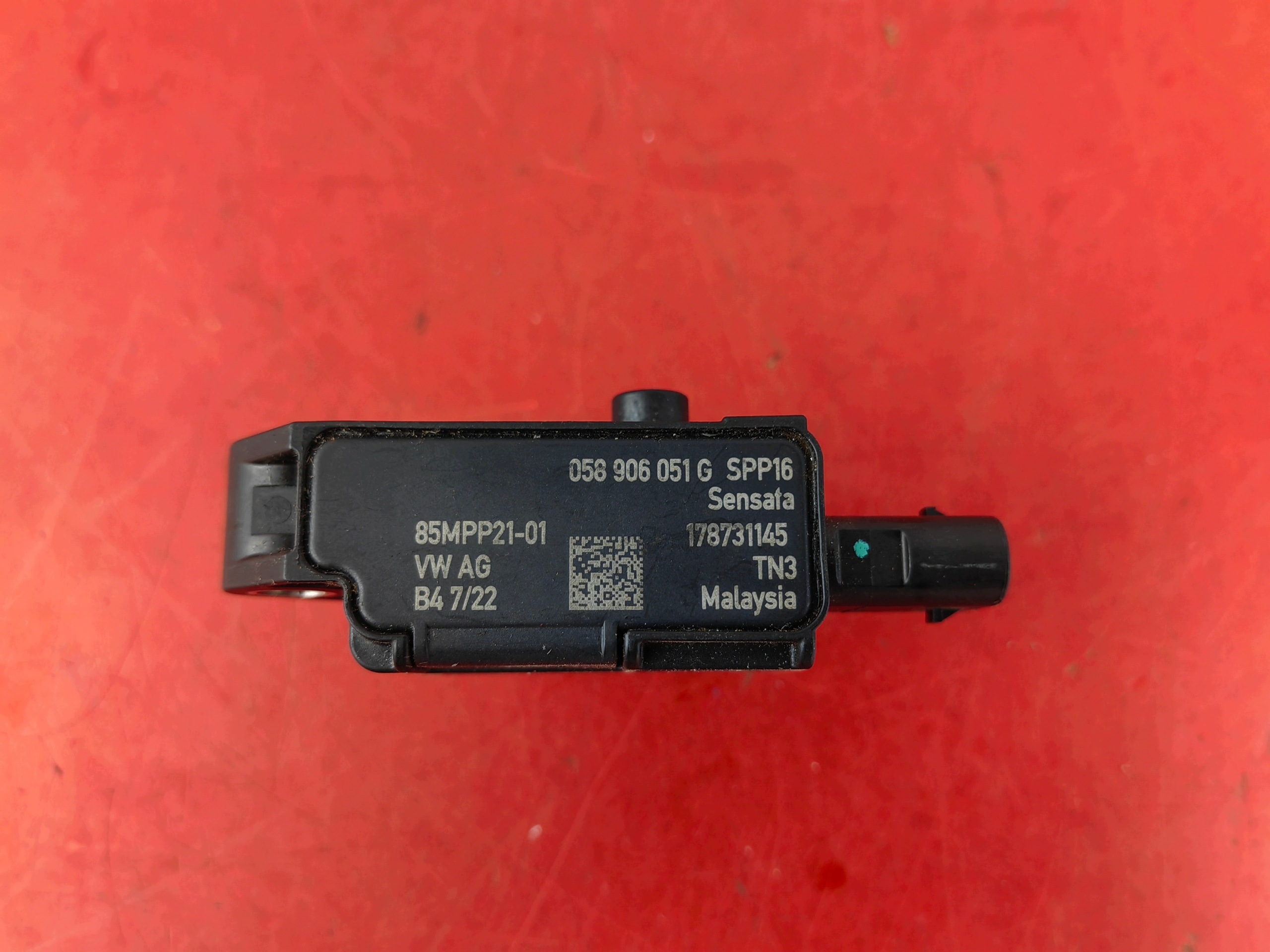 Audi A8 Druksensor 058906051G Gebruikt image 2