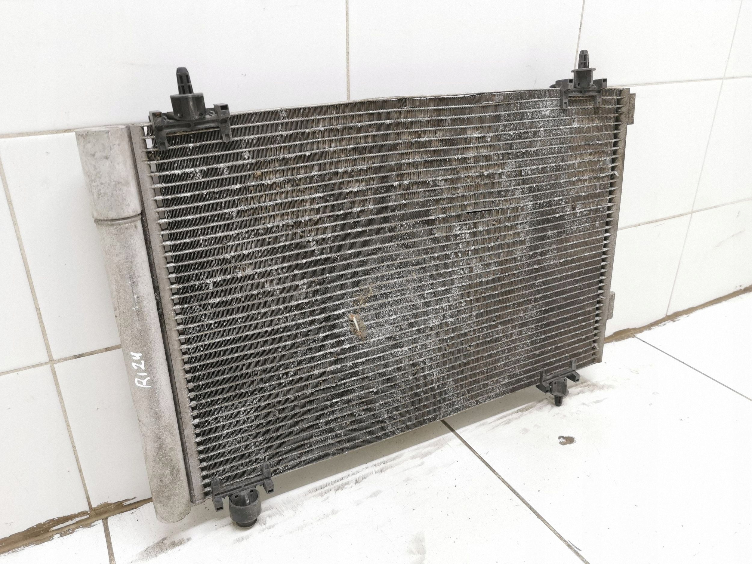 Peugeot 3008 II 2021 Condensor 96825331580 image 4
