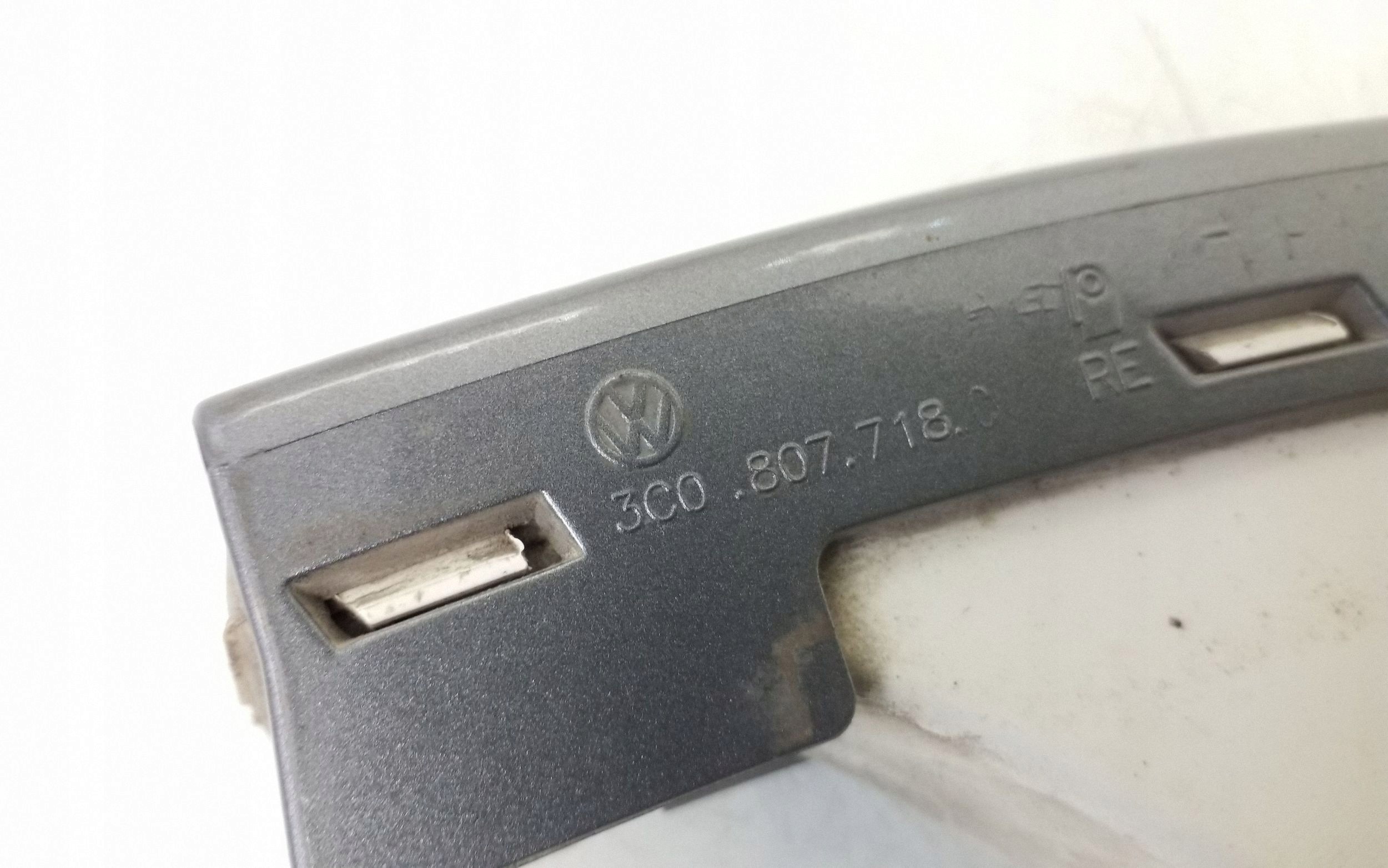 Volkswagen PASSAT B6 2009 Forward direction indicator 3C0807718C image 3