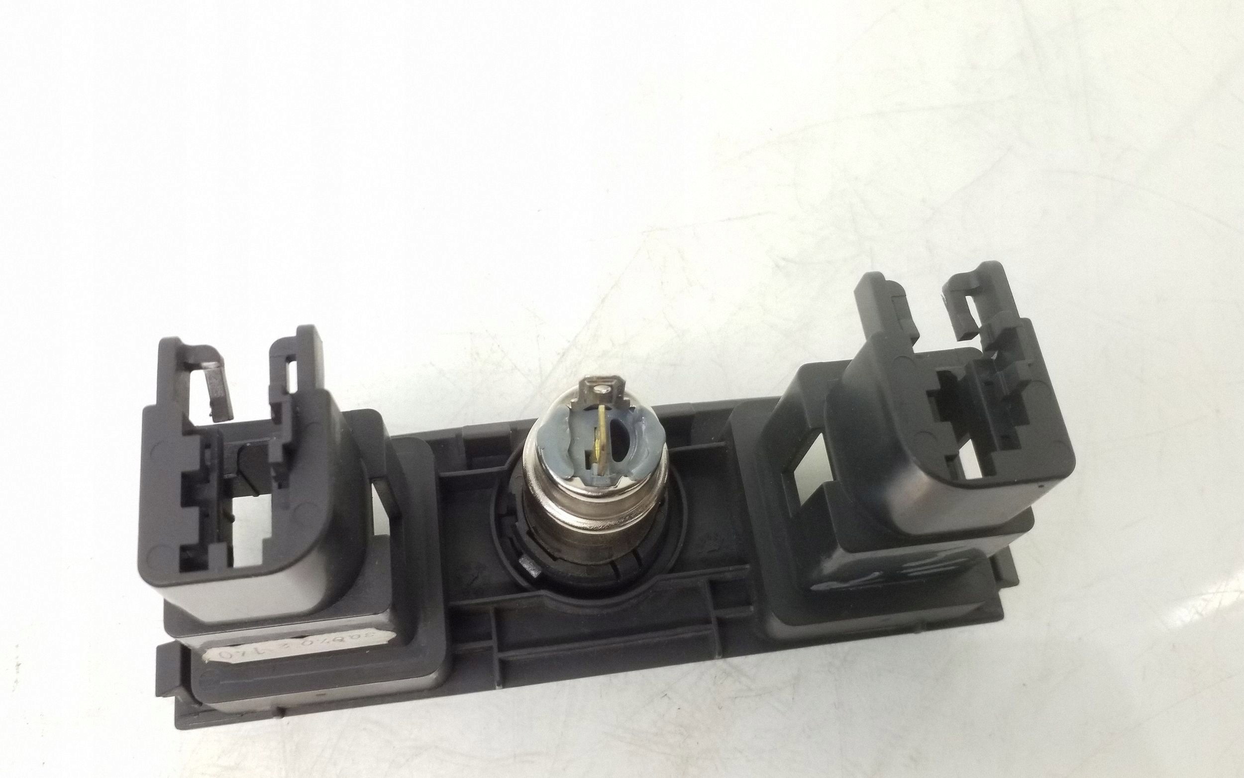 Opel Vectra C Cigarette Lighter Frame 13111084 image 4