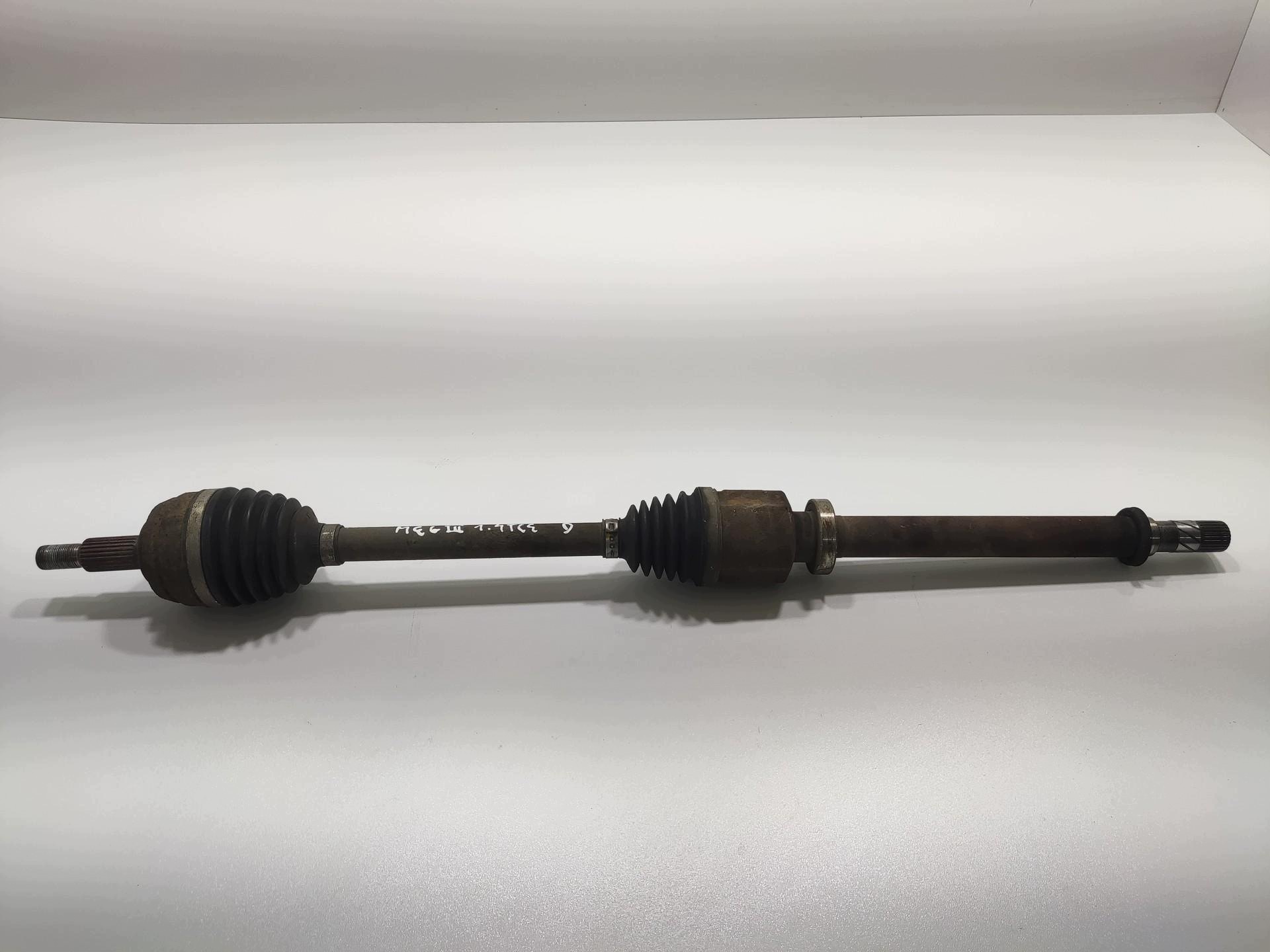Semi-eixo Direito Dianteiro Renault Megane III 1.4 TCE 2008-2013