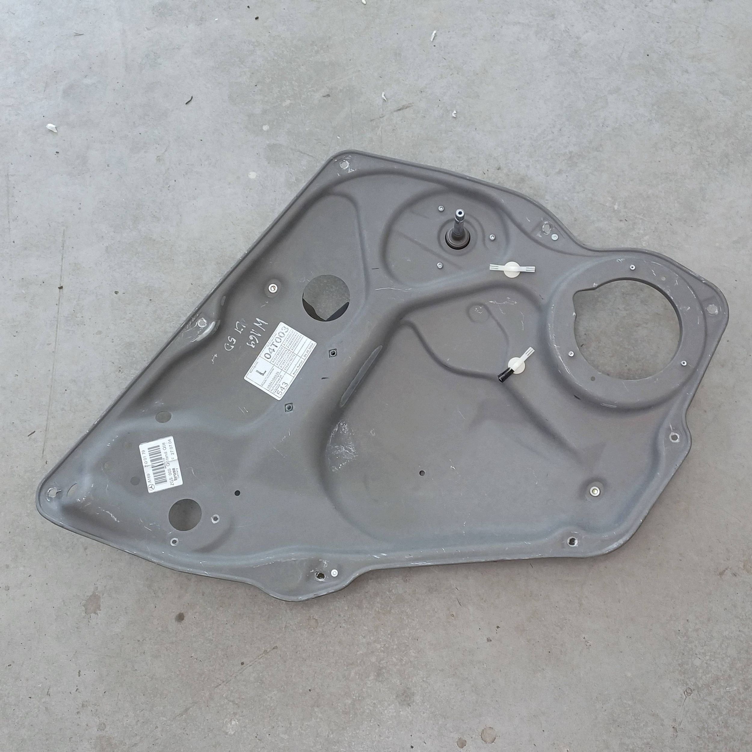 Mercedes A W169 Fensterheber hinten manuell A1697300179 image 2