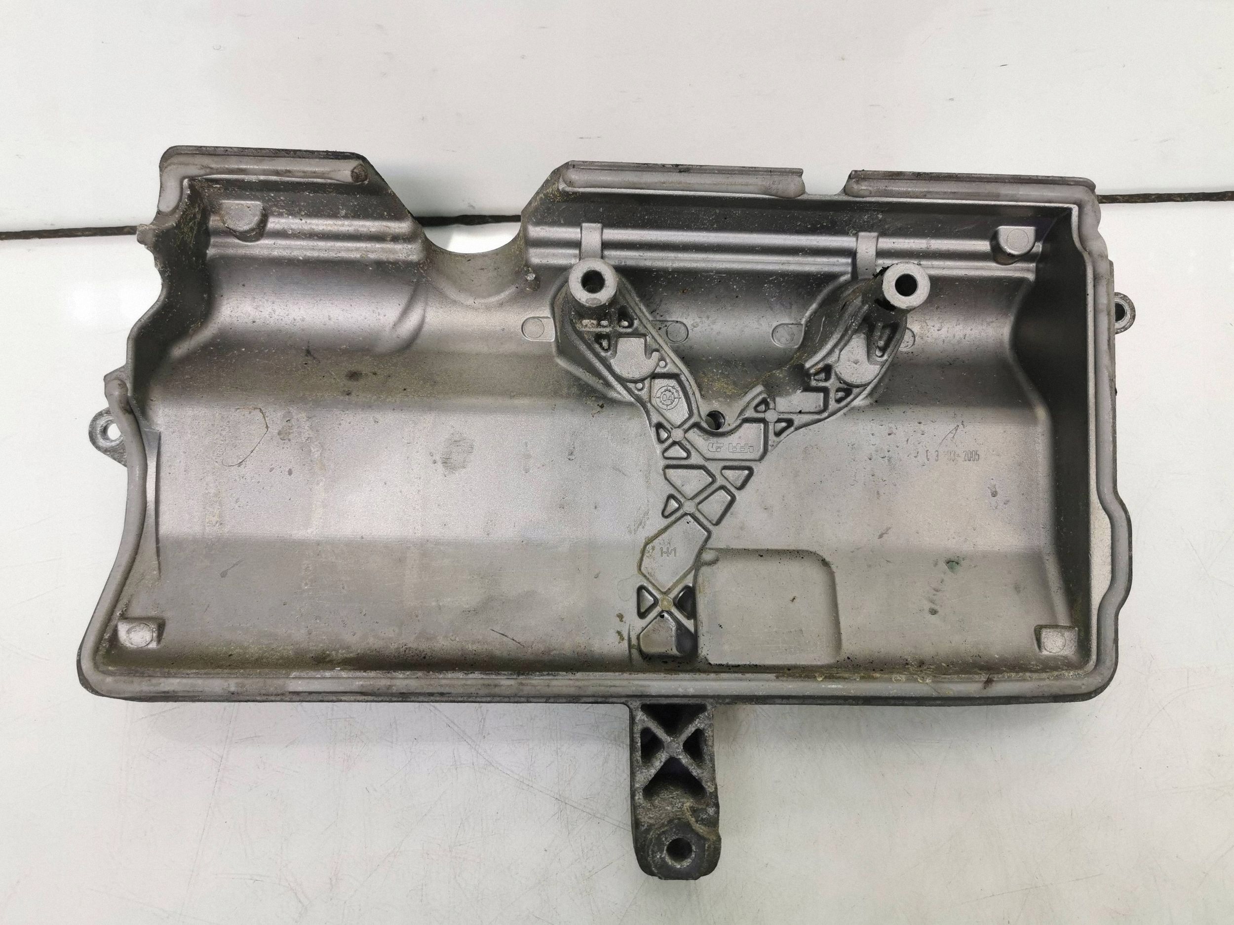 Mercedes-Benz A6400100667 Valve Cover Used OEM