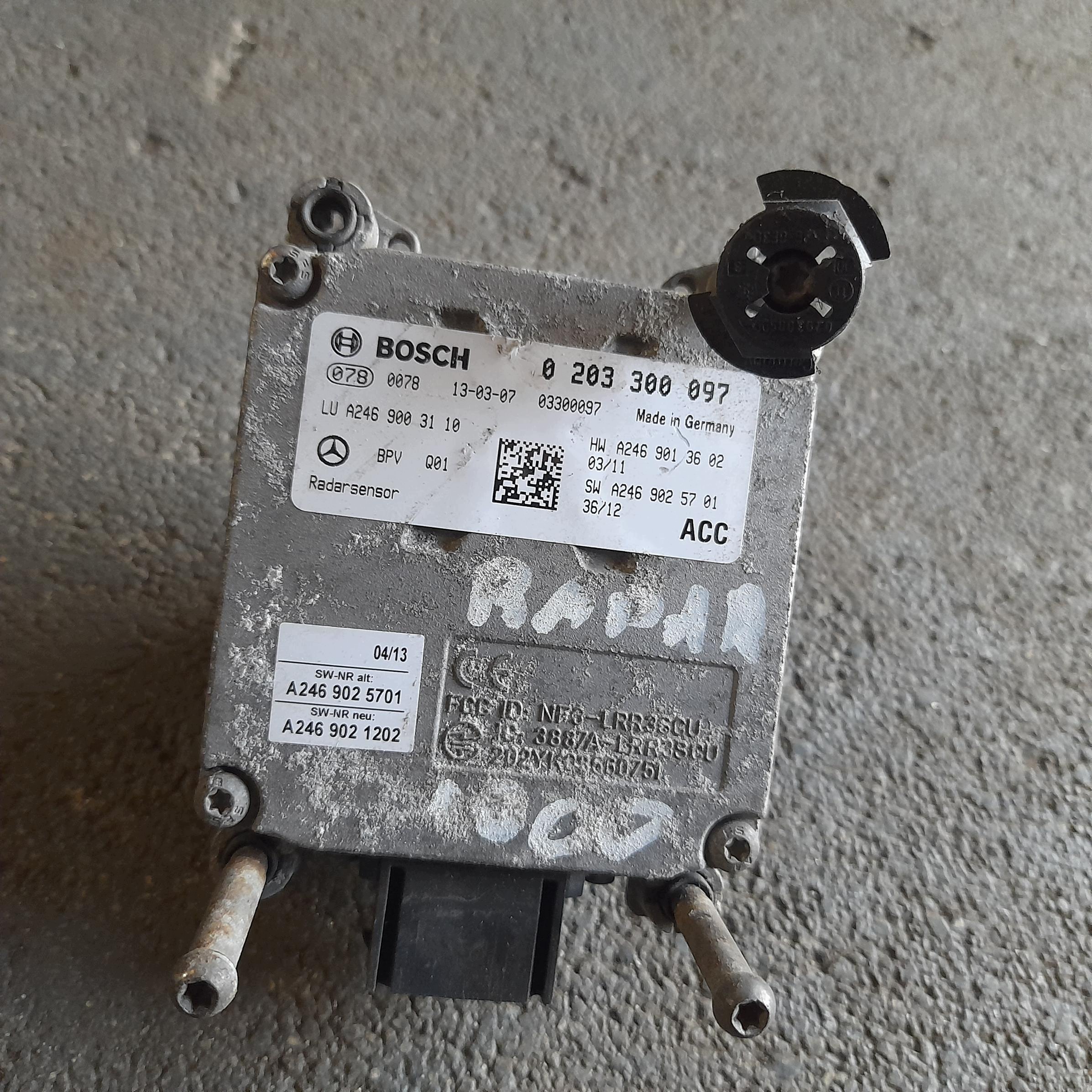 Mercedes Distronic Radar A2469003110 gebraucht image 4