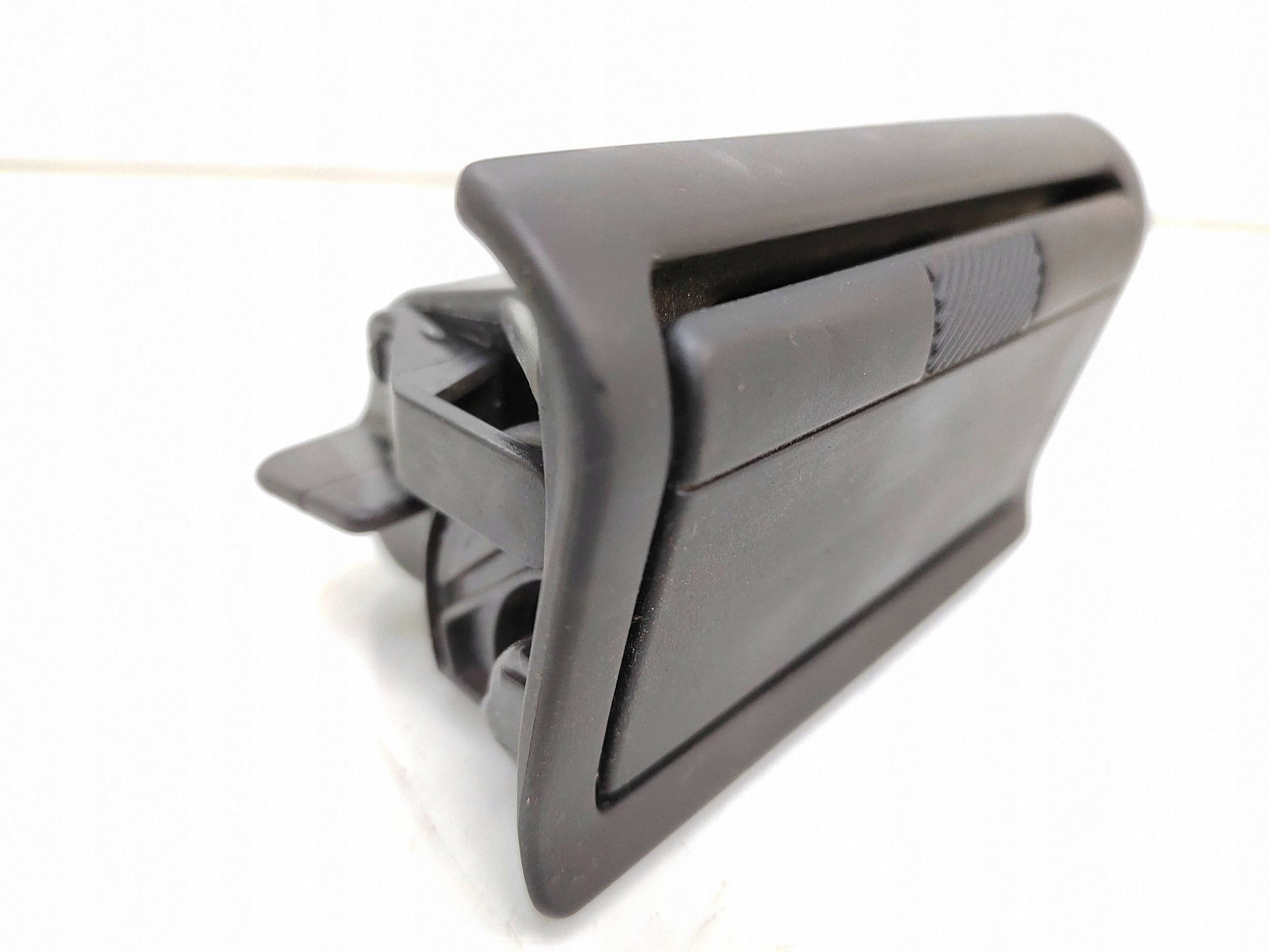 Cinzeiro VW T4 Multivan 90-04 OEM 705857405 image 2