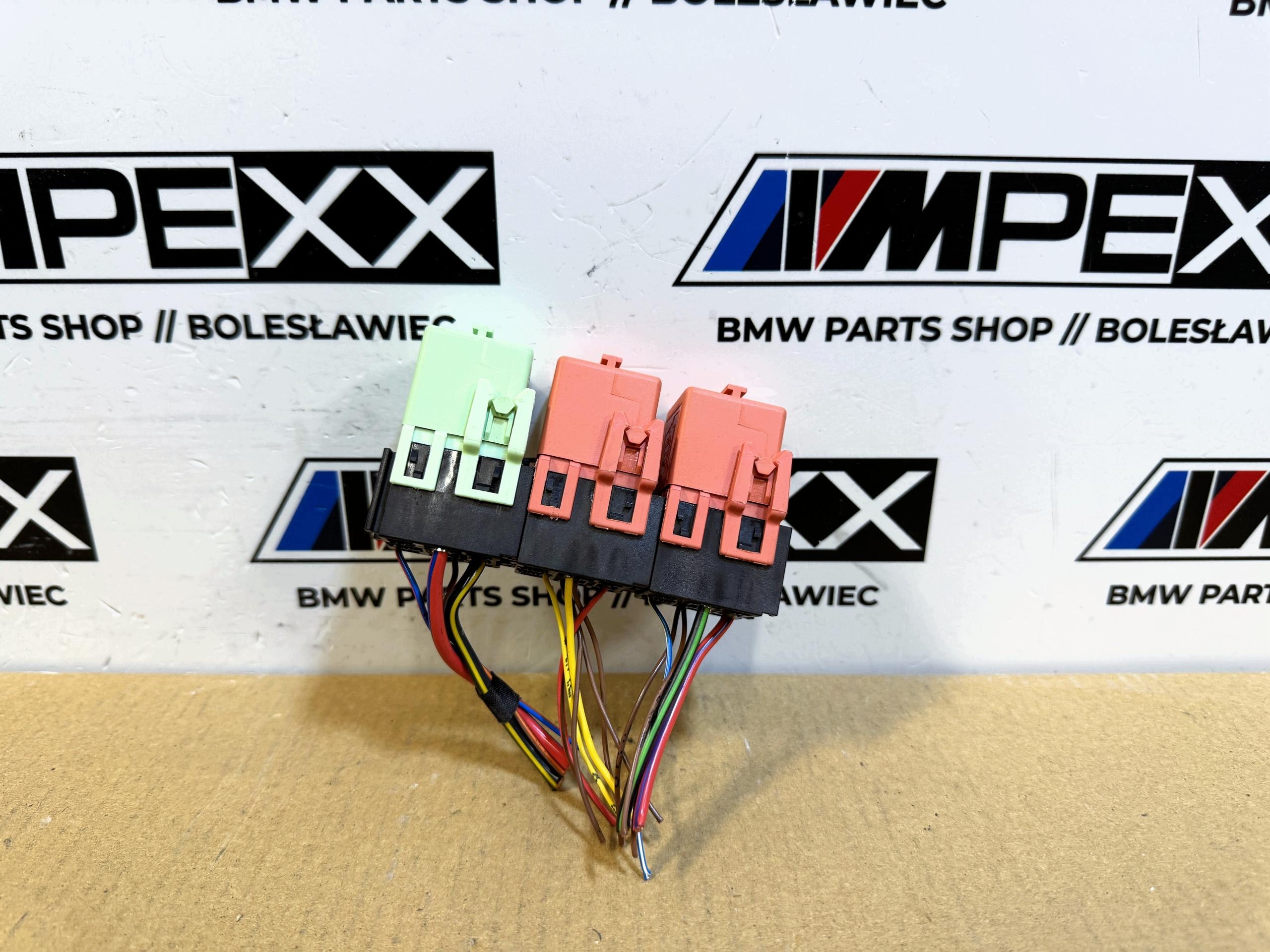 BMW Relay Wiring Harness 1742690 E46 E60 F01 F12 F33