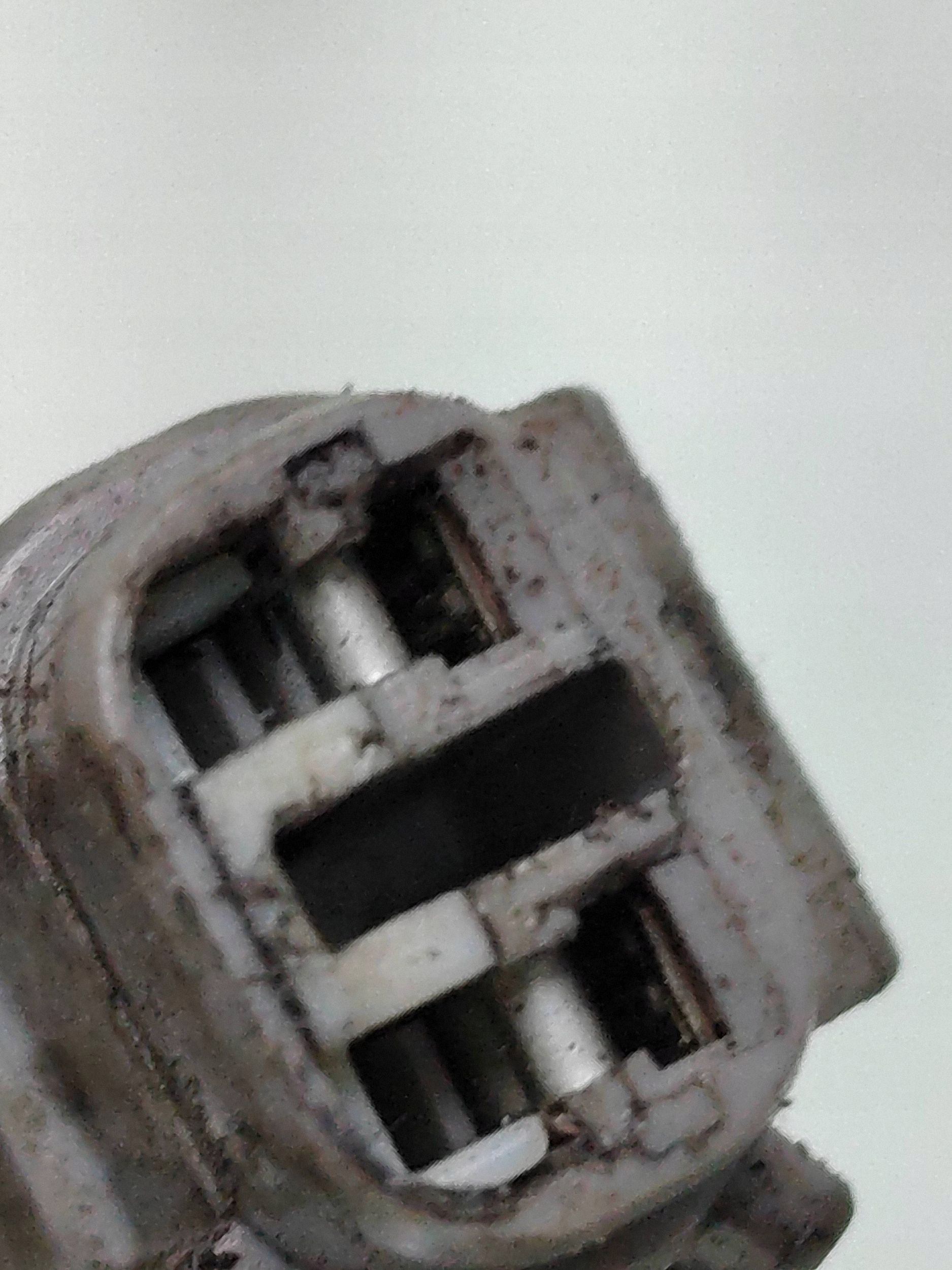 Toyota Avensis T250 Bränslefilter FRC61473 image 3
