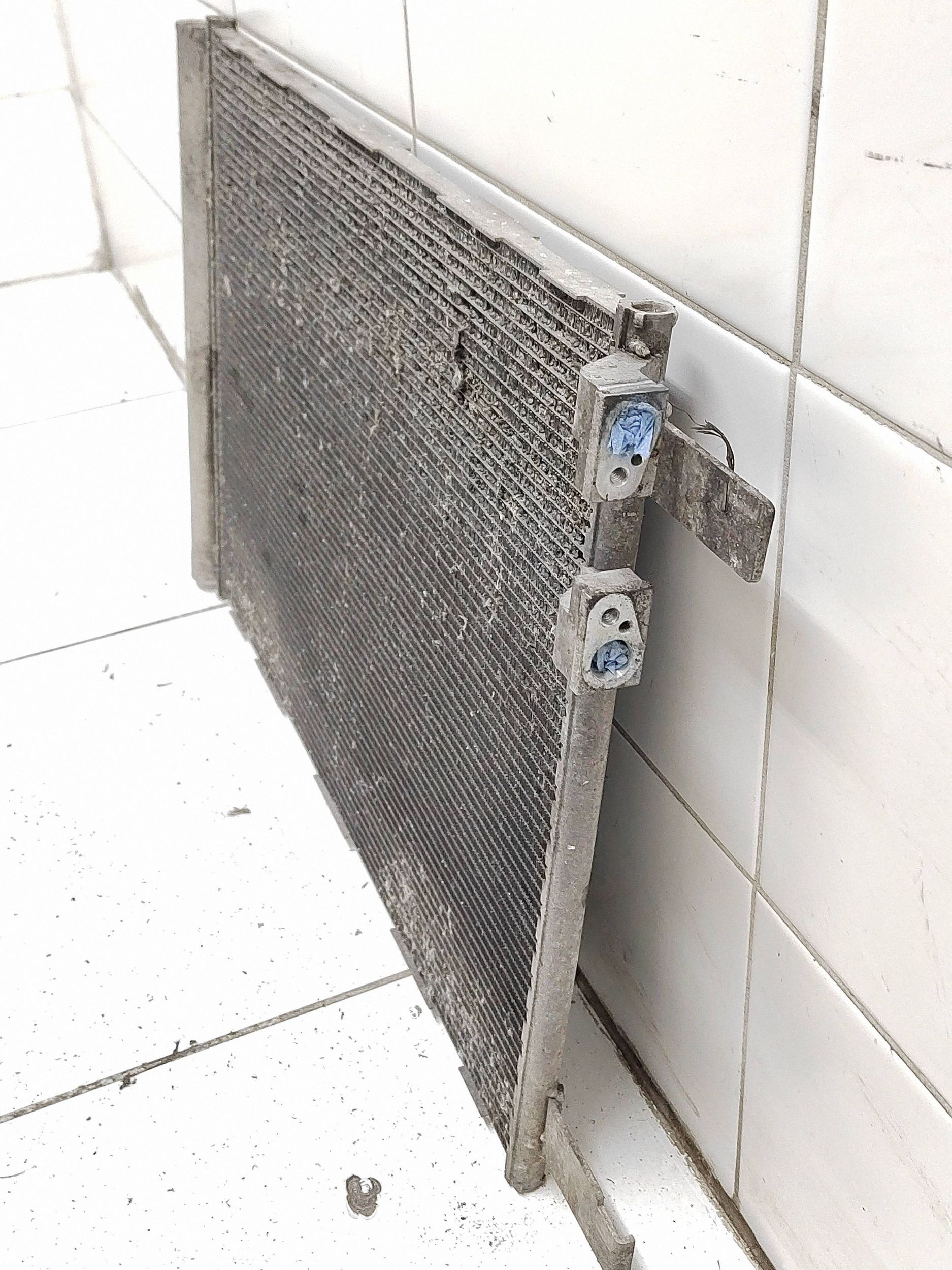 Condenseur clim. VW Passat B8 FRC61811 image 3
