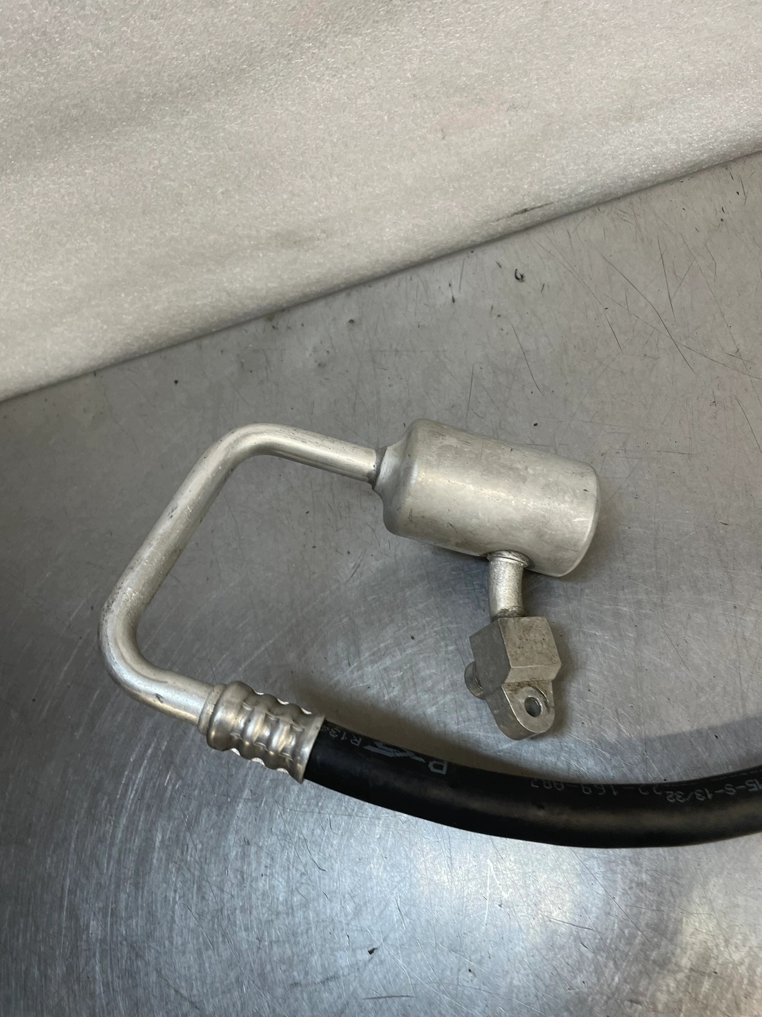 Conduit clim RENAULT MEGANE V E-TECH 924905MS5A image 3