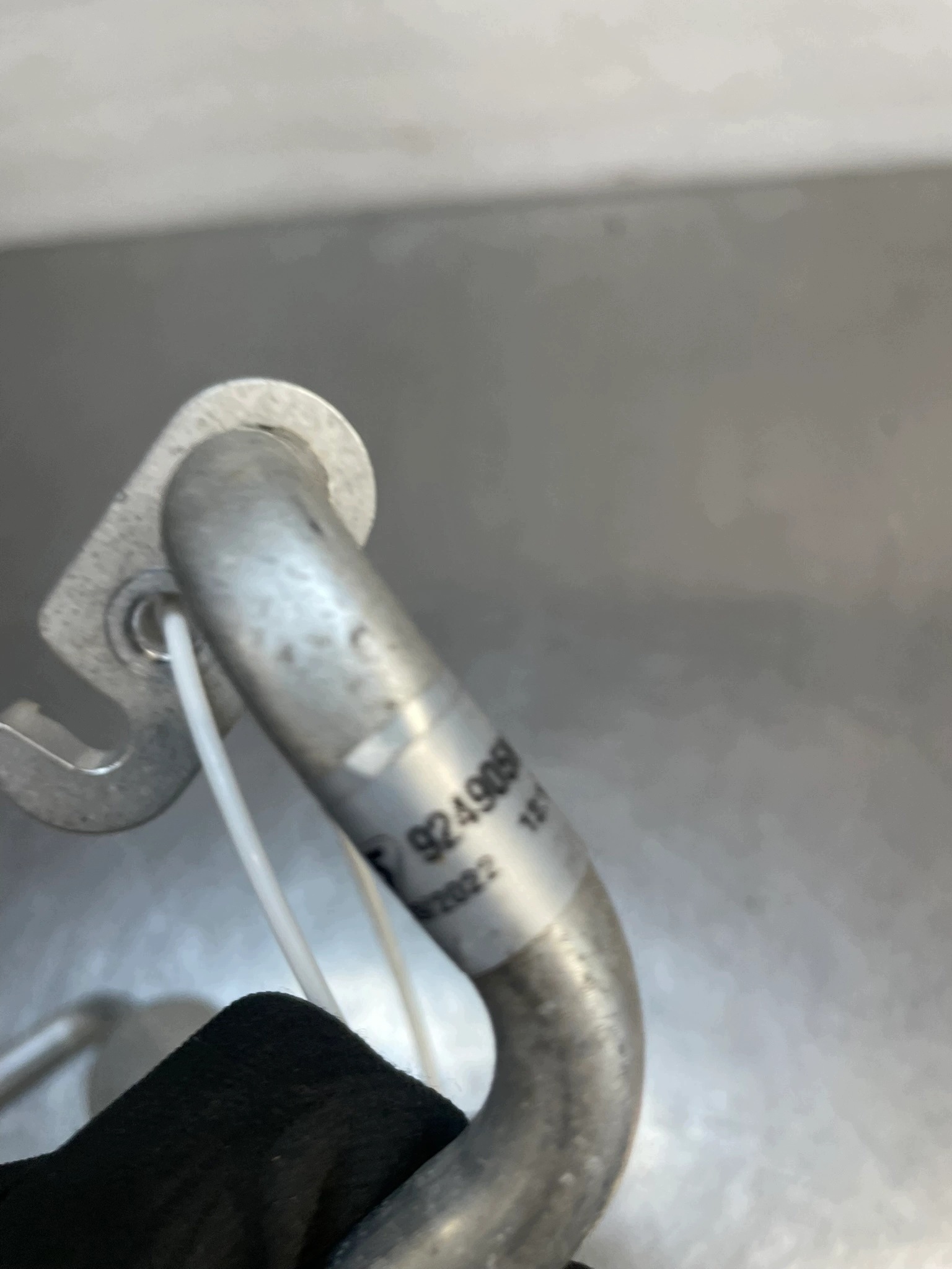 Conduit clim RENAULT MEGANE V E-TECH 924905MS5A image 6