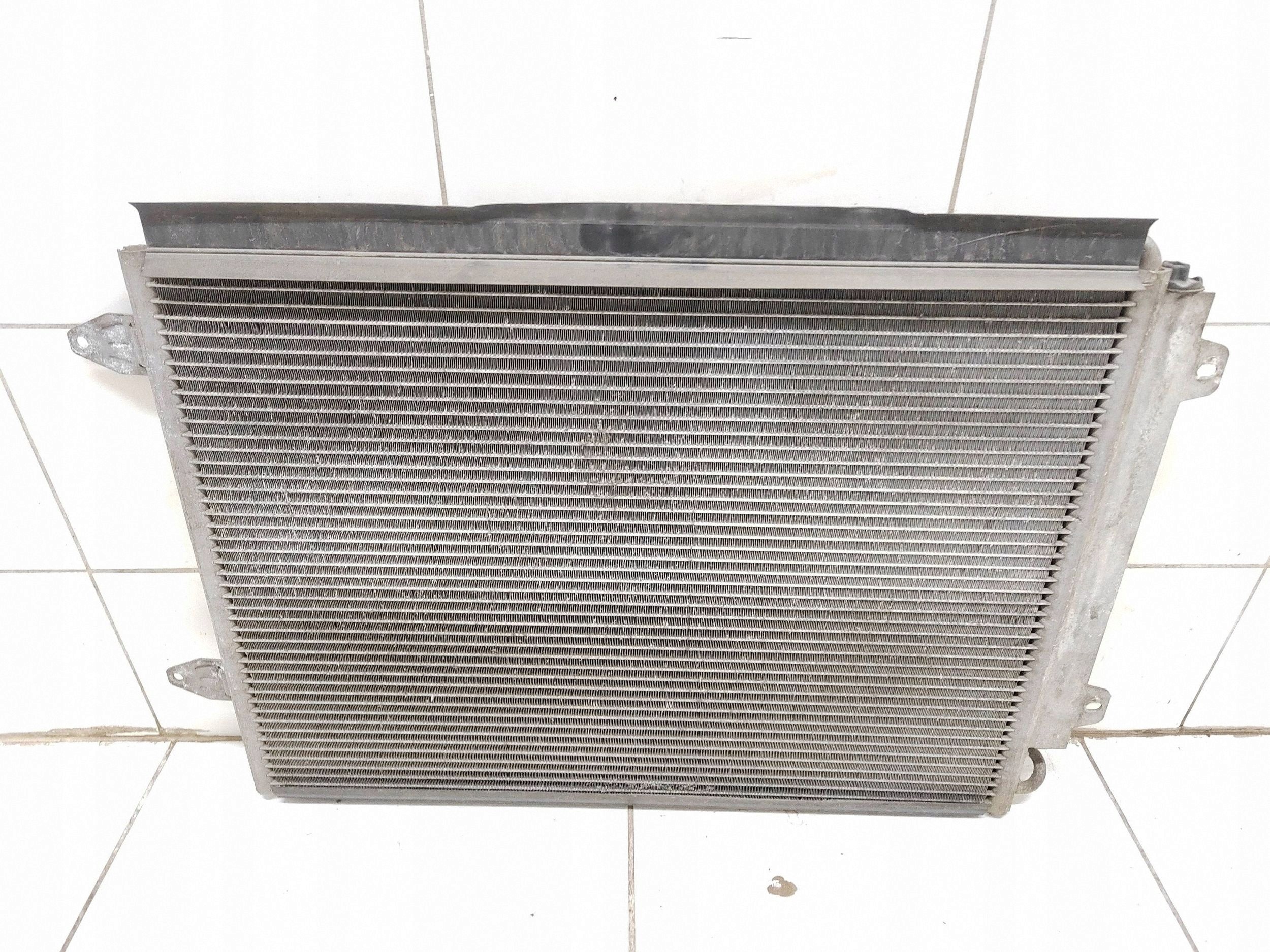 Condenseur clim. VW Passat B6 2007 image 4