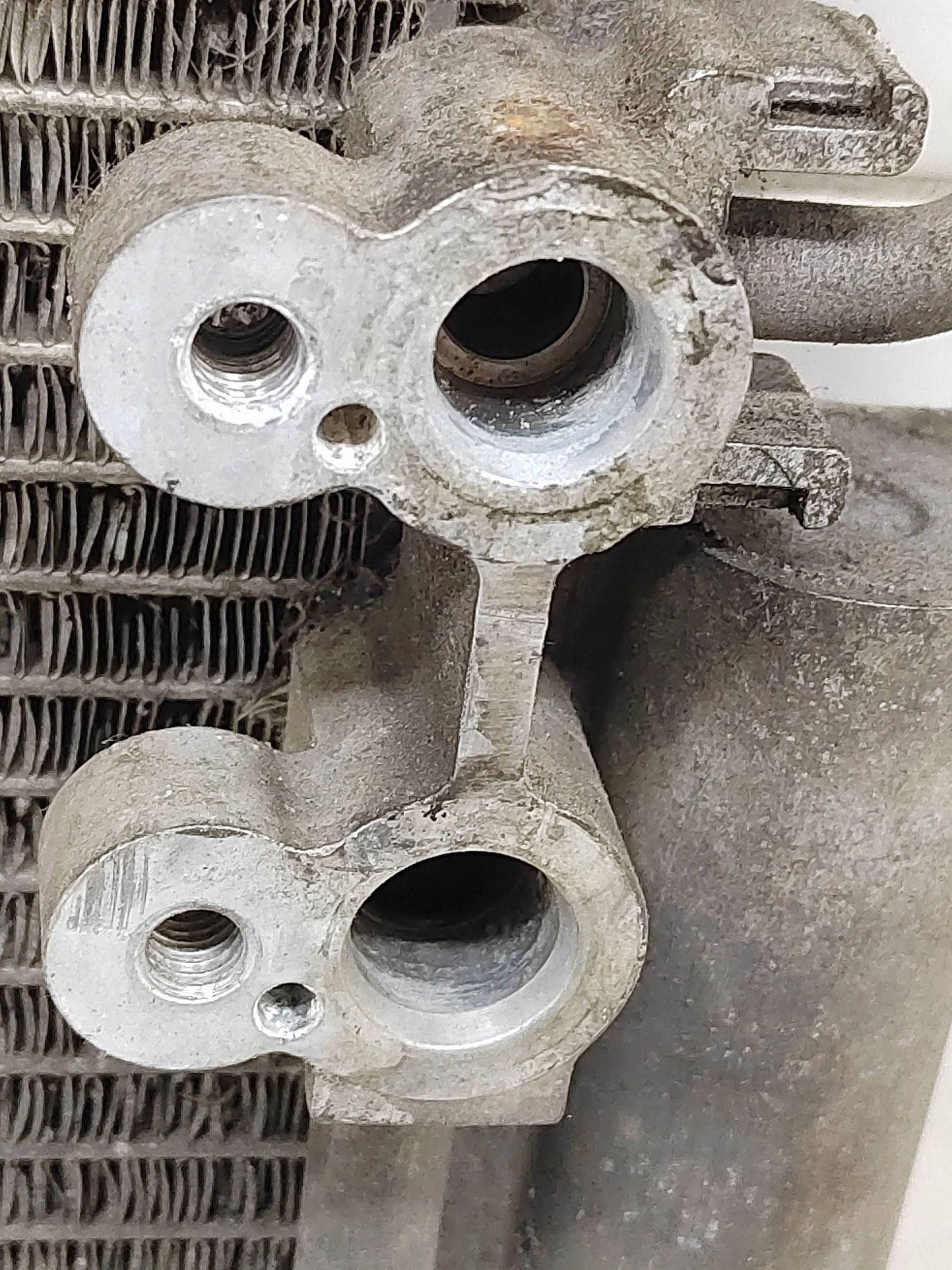 Condenseur clim. VW Passat B6 2007 image 6