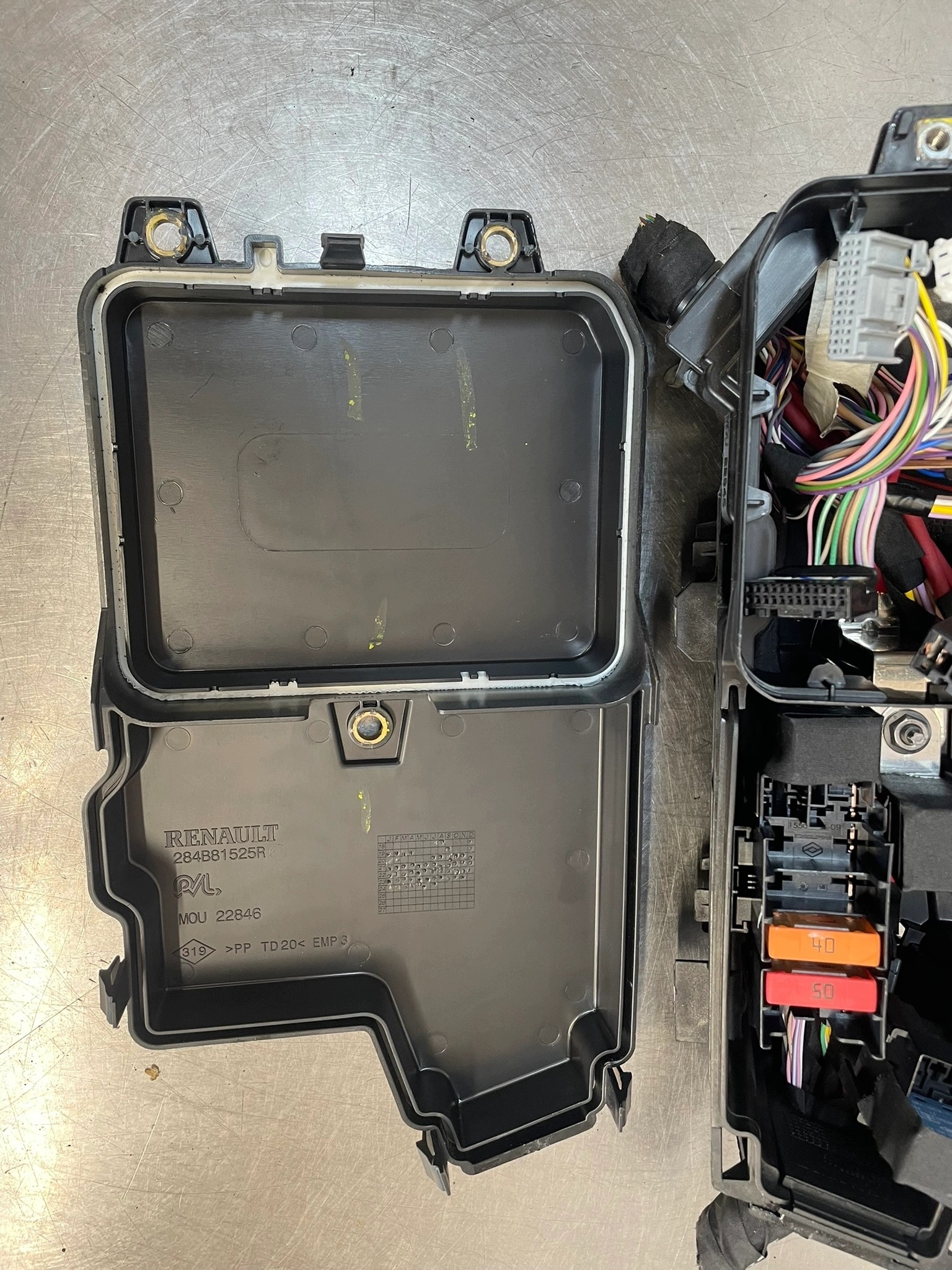 Caixa de Fusíveis Renault Megane IV 4 284B81525R image 3