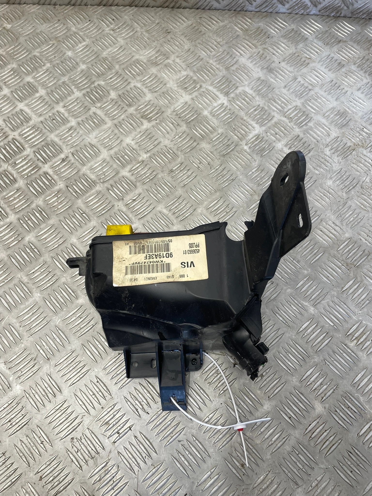 Säkringsbox Peugeot 208 I 1 9671924480 image 3
