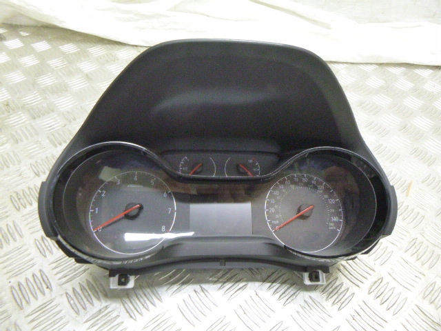 UK OPEL CORSA F 19-1.2 VTI