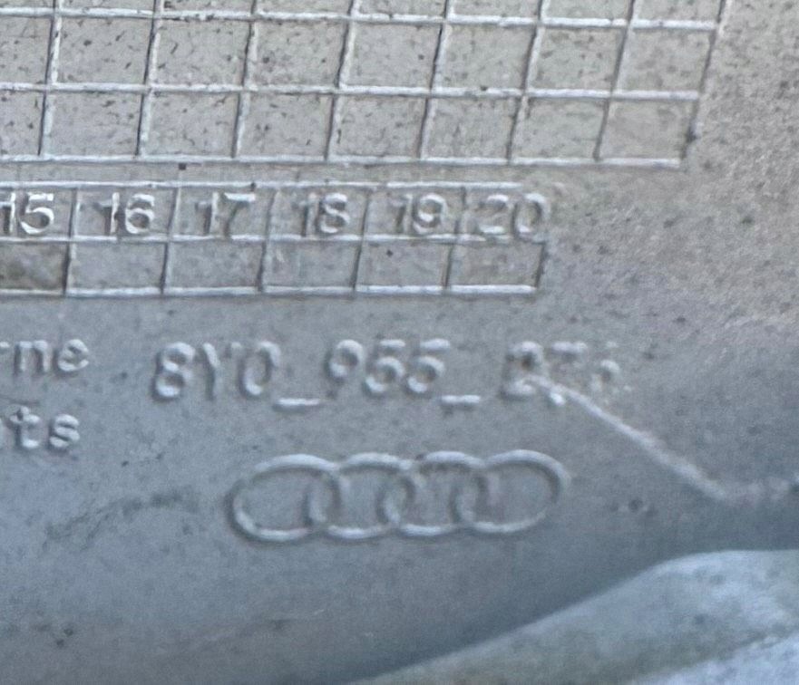Audi A3 8Y Tapa derecha lavafaros 8Y0955276 image 5