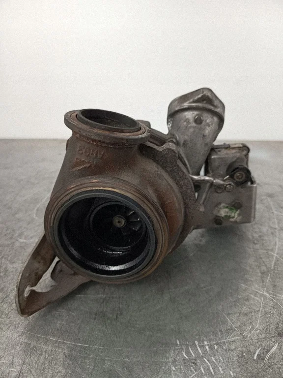 Turbina BMW X5 E70 765985 Usada image 3