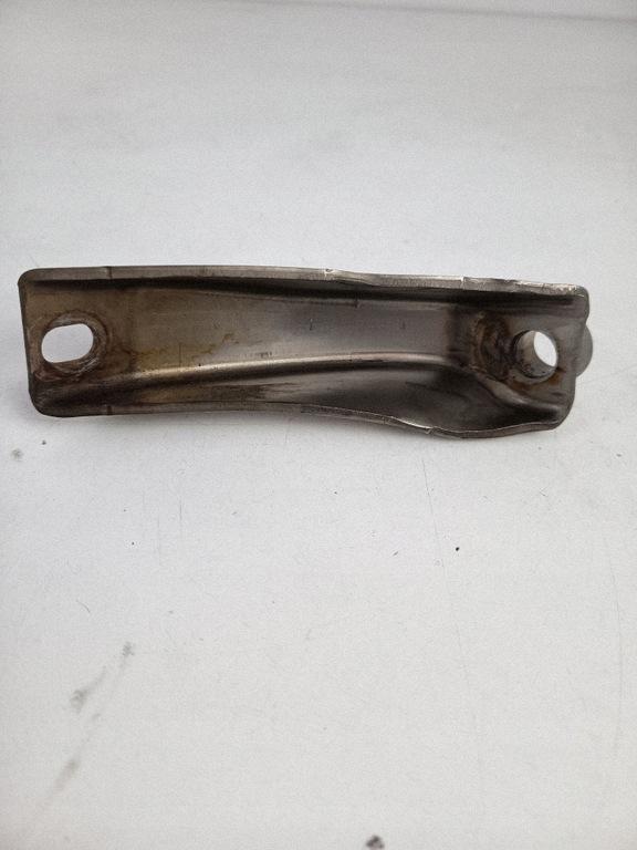 BMW F39 F48 katalysaattorin kiinnitystuki 8580249