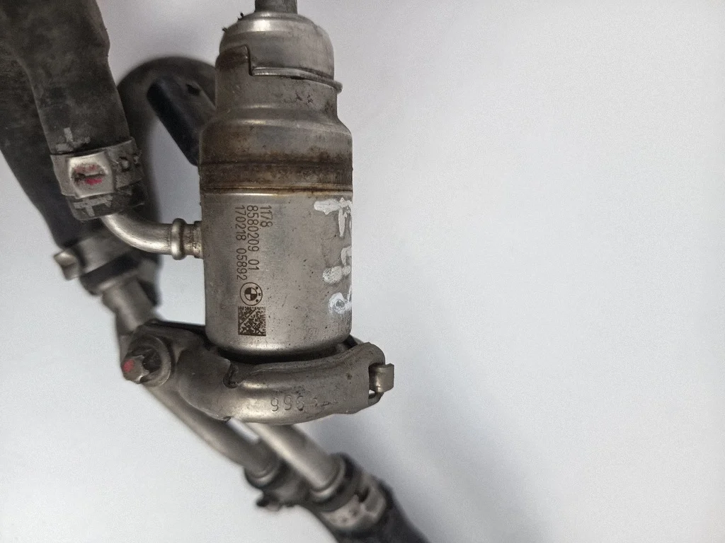 Pakoputken osa BMW X1 (F48) 8580209