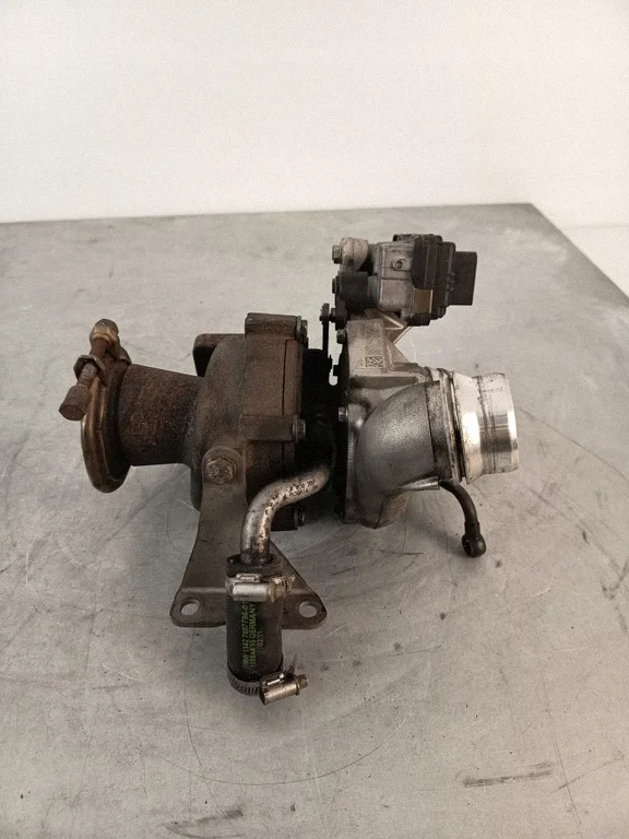 Turbine BMW 5 (F10) 851518701 2.0L Diesel
