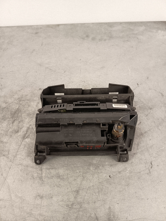 BMW 3 E46 Glovebox Ashtray 12V Socket OEM 8268888 image 8