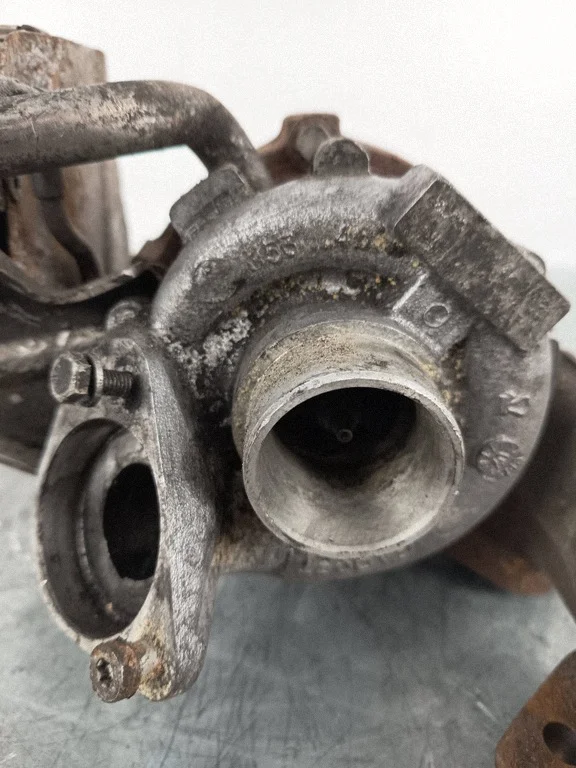 Turboahdin BMW 7 E65/E66/E67 4.0D image 3