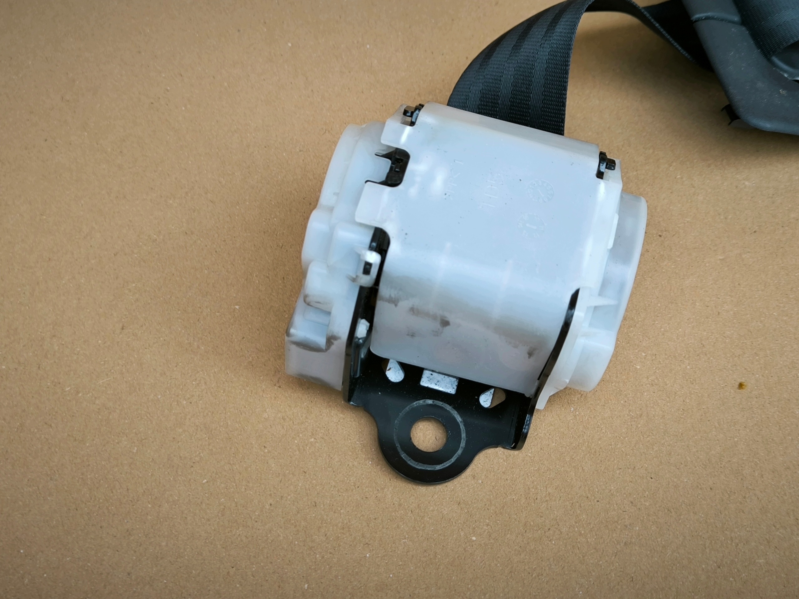 Ceinture sécurité centrale Hyundai i30 II 2015 image 7