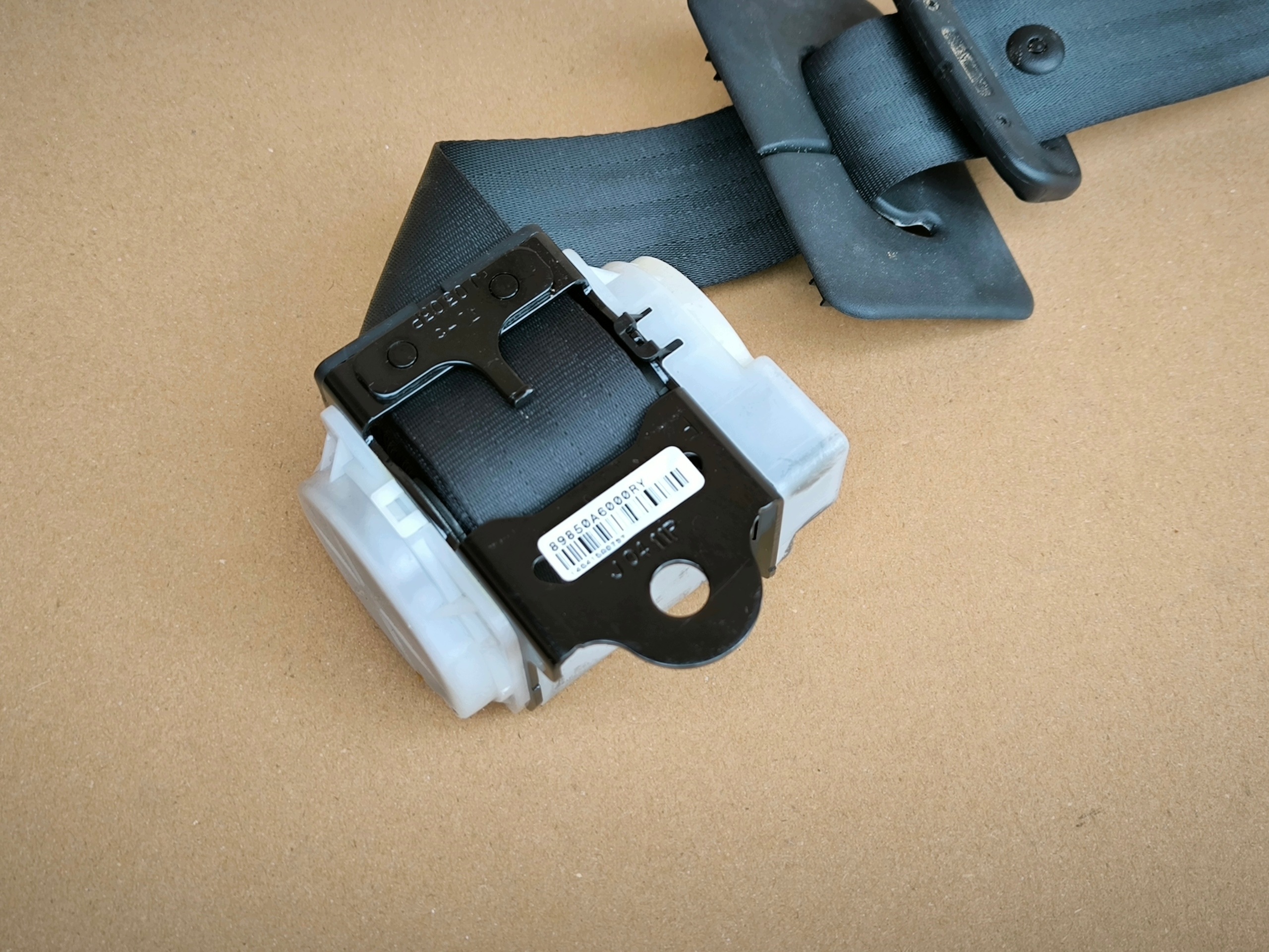 Ceinture sécurité centrale Hyundai i30 II 2015 image 9