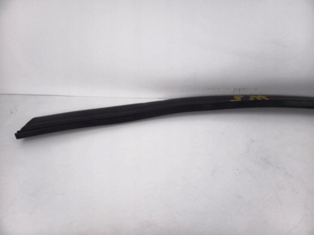 Joint de capot BMW X1 E84 OEM 2990366 image 5