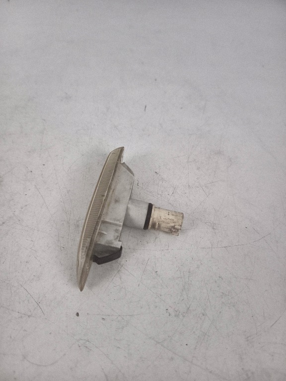 Clignotant avant droit aile BMW 3 Touring E46 2002 image 3