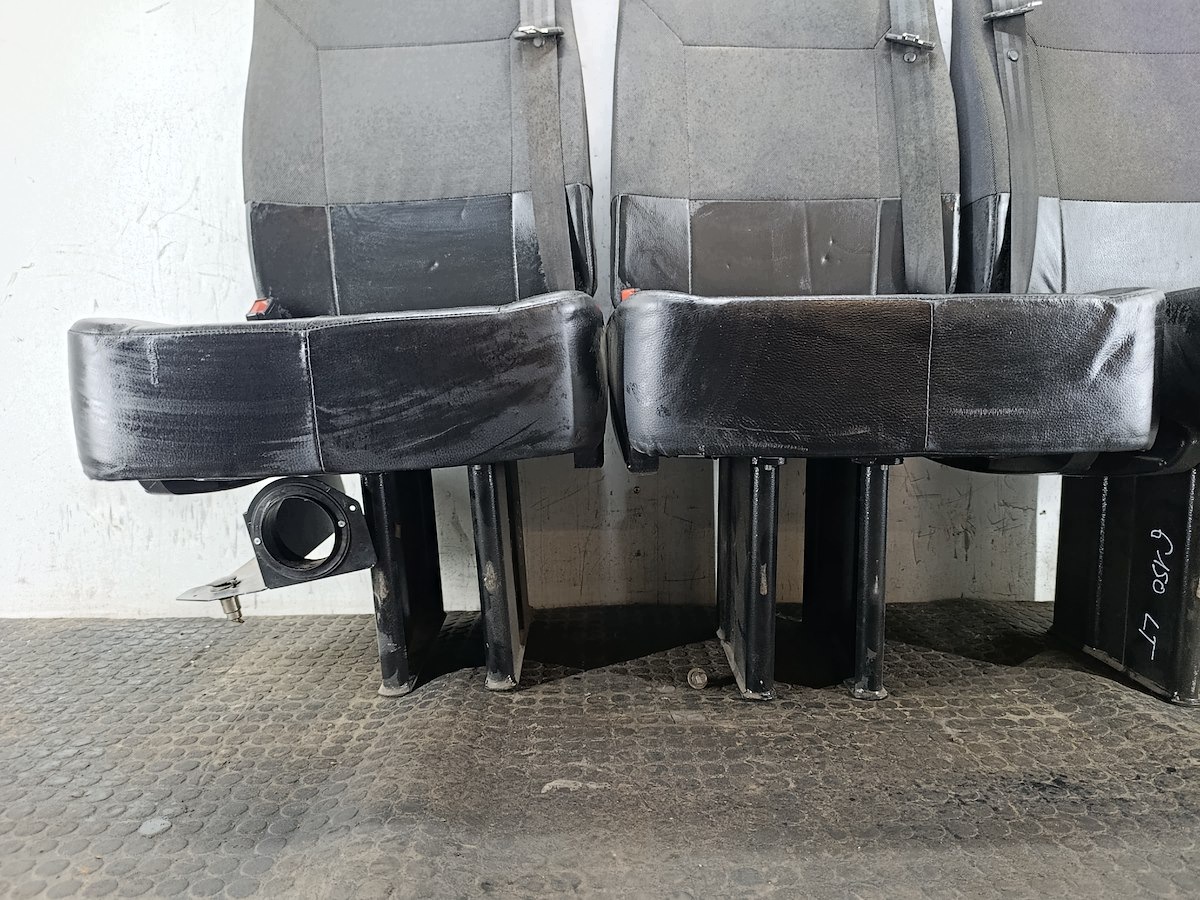 Banquette VW Transporter T6 d'occasion image 10