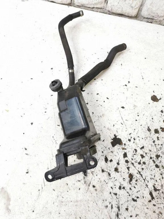 Ohjaustehostimen nestesäiliö SEAT EXEO (3R2) 8E0422373B