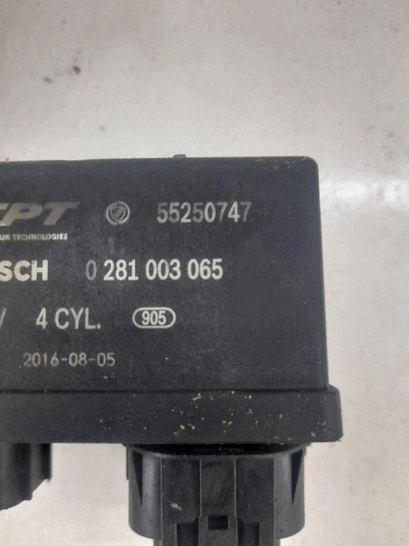 Zündkerzen Alfa Romeo Stelvio 2.2D 154kW 2017 OEM 095510812 image 3