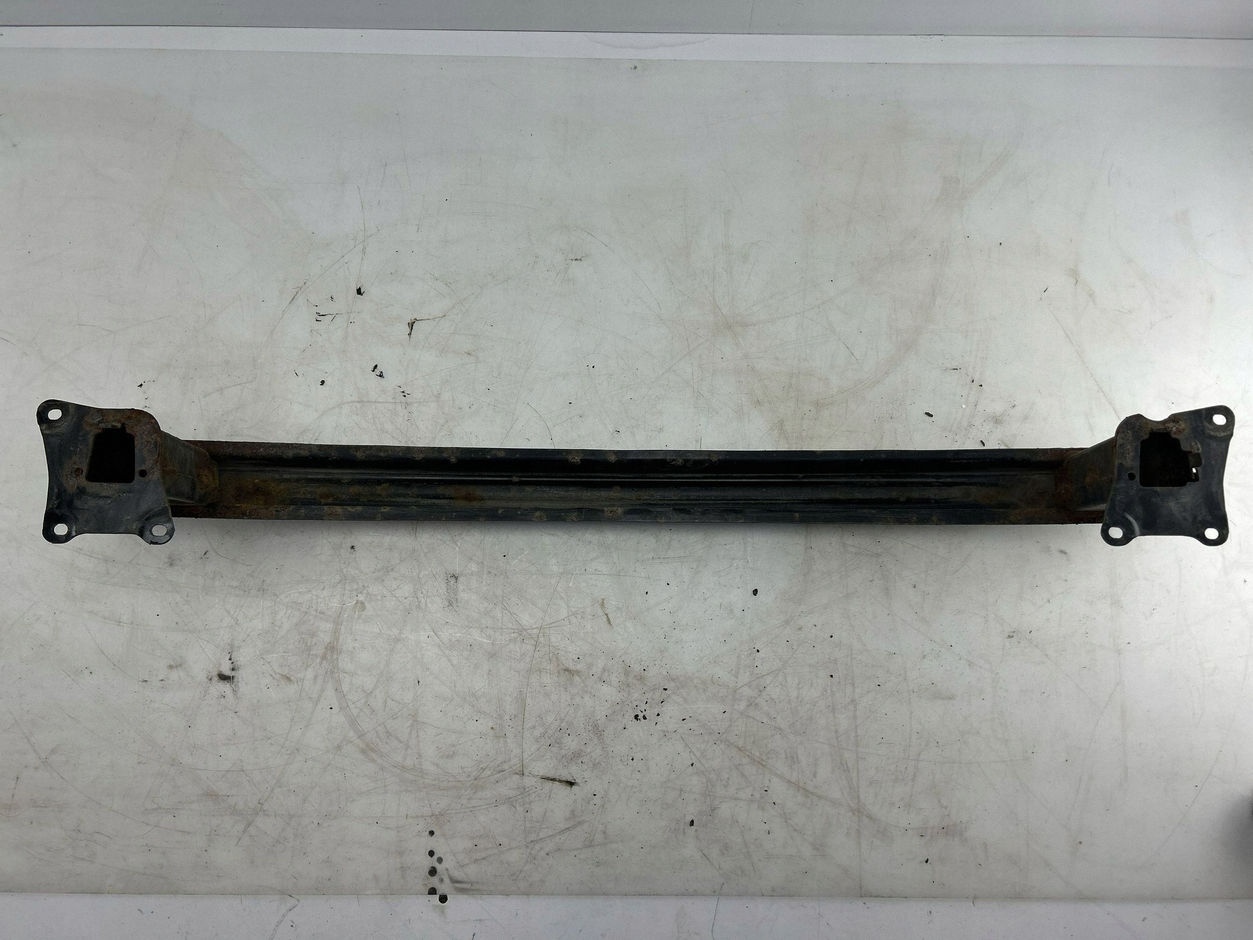 VW Golf VI 2011 Achterbumper Dwarsbalk OEM 1K5807558A image 6