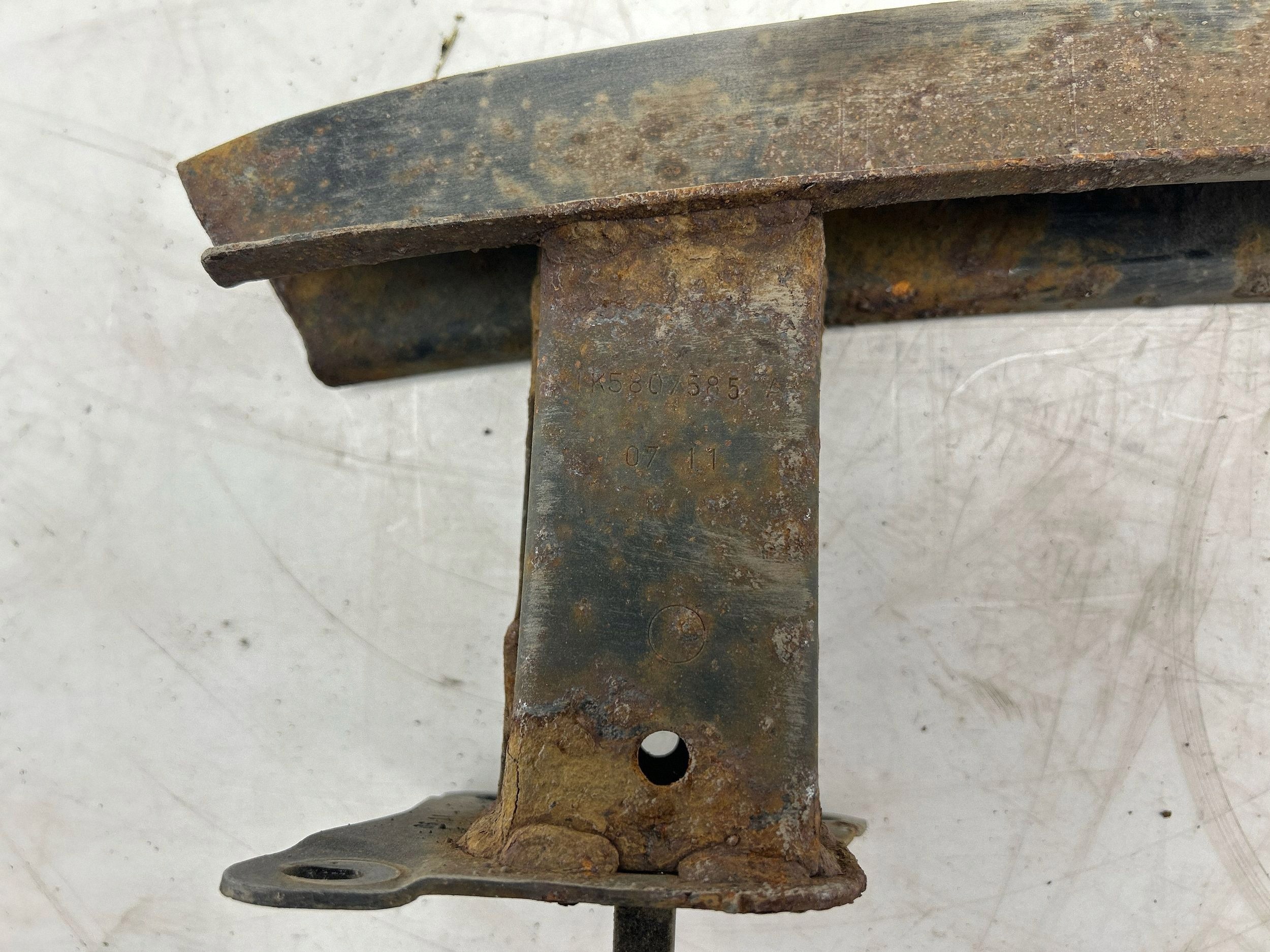 VW Golf VI 2011 Achterbumper Dwarsbalk OEM 1K5807558A image 10