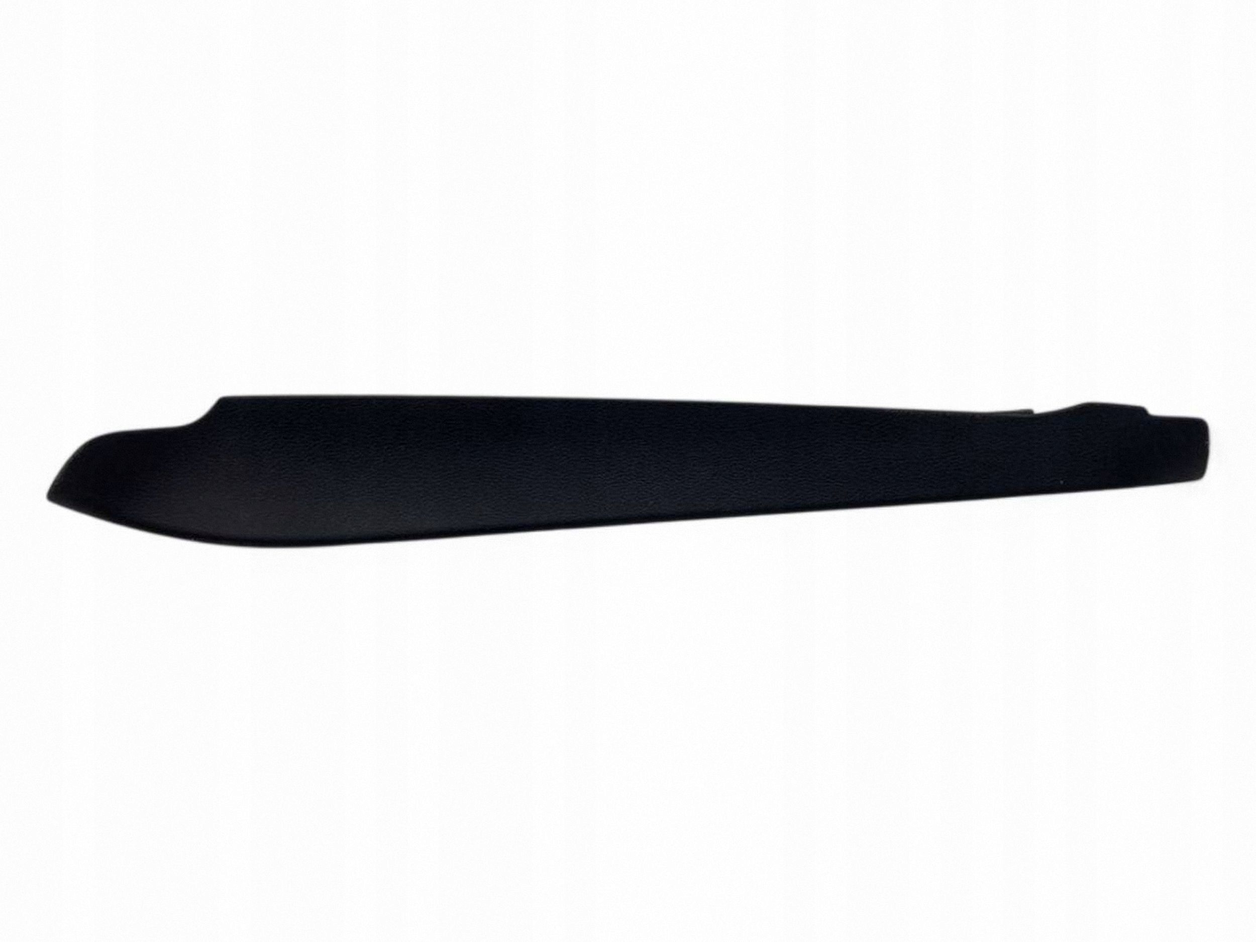 Ford B-MAX 2013 Left side rear door trim elements