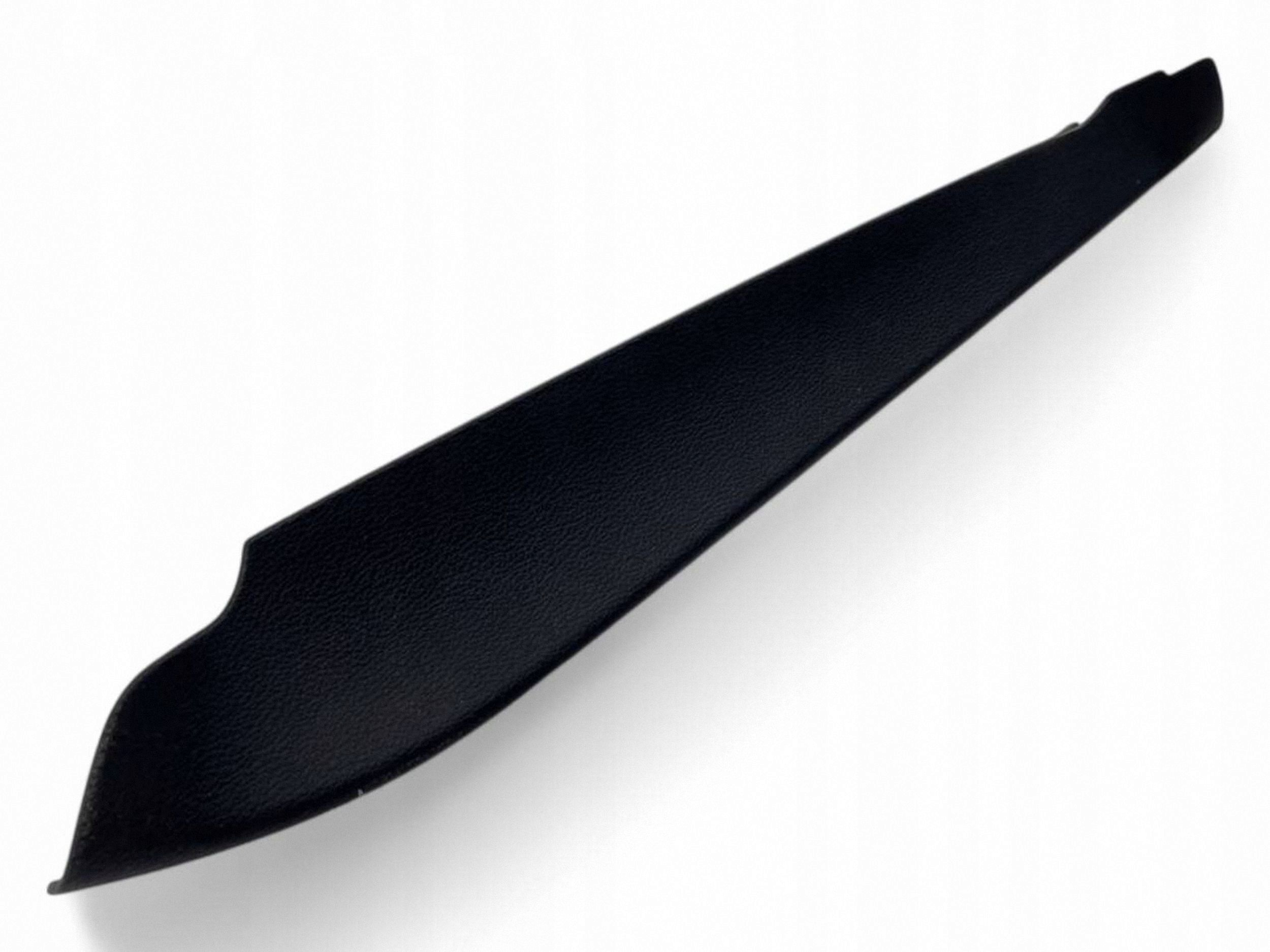 Ford B-MAX 2013 Left side rear door trim elements