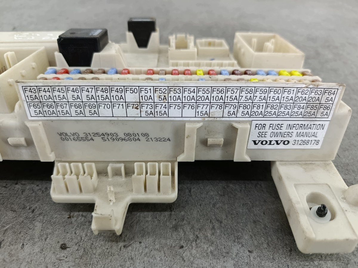 Module BSI Volvo V50 1.8 16V OEM 519096804 image 3
