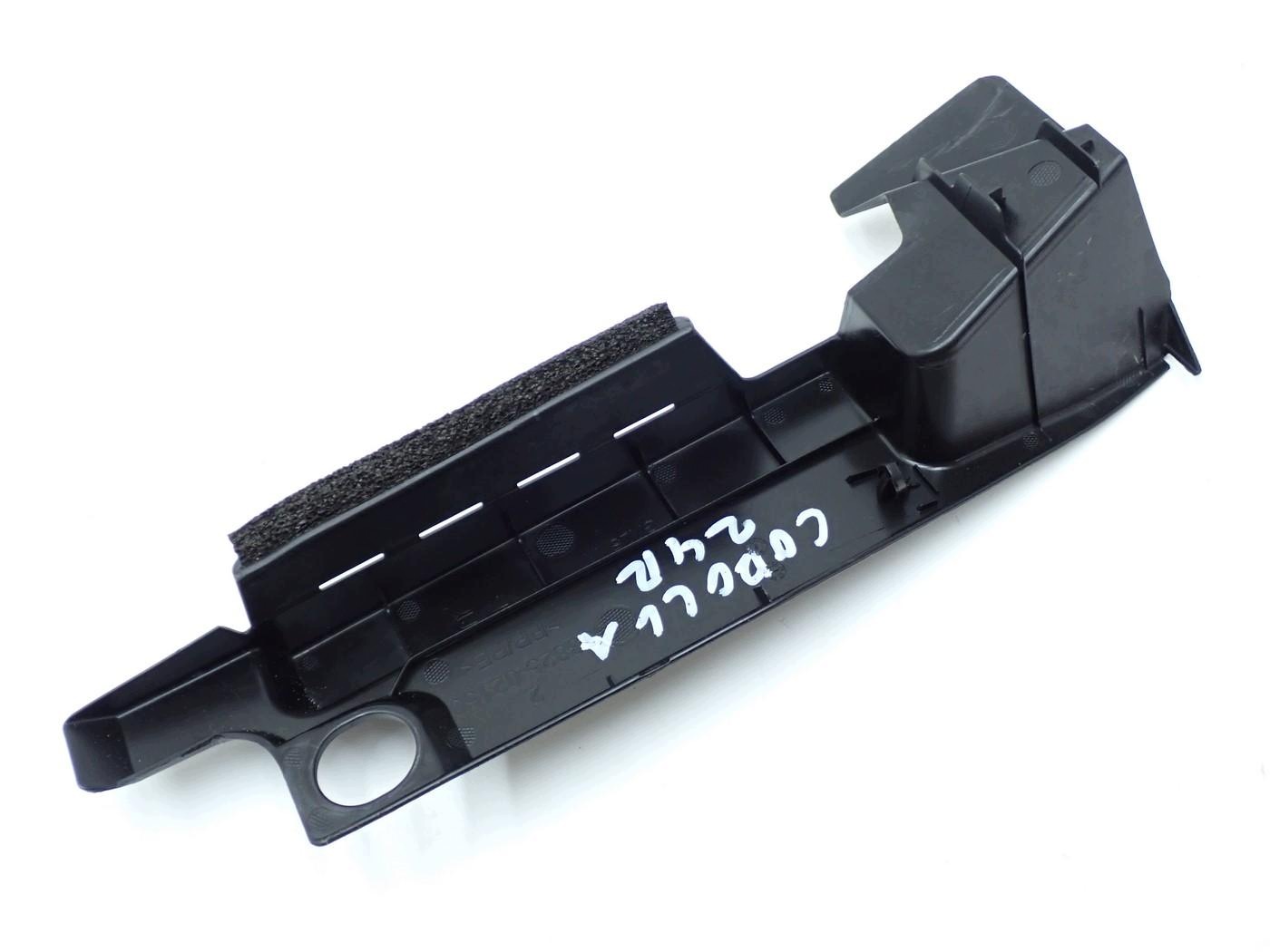 Cache aile droite Toyota Corolla XII E210 image 3